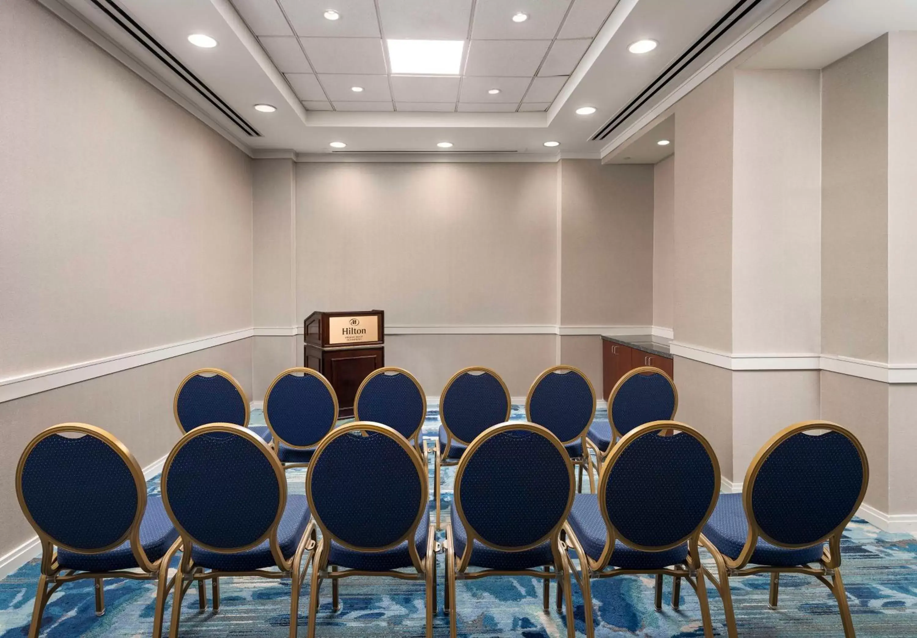 Meeting/conference room in Hilton Virginia Beach Oceanfront