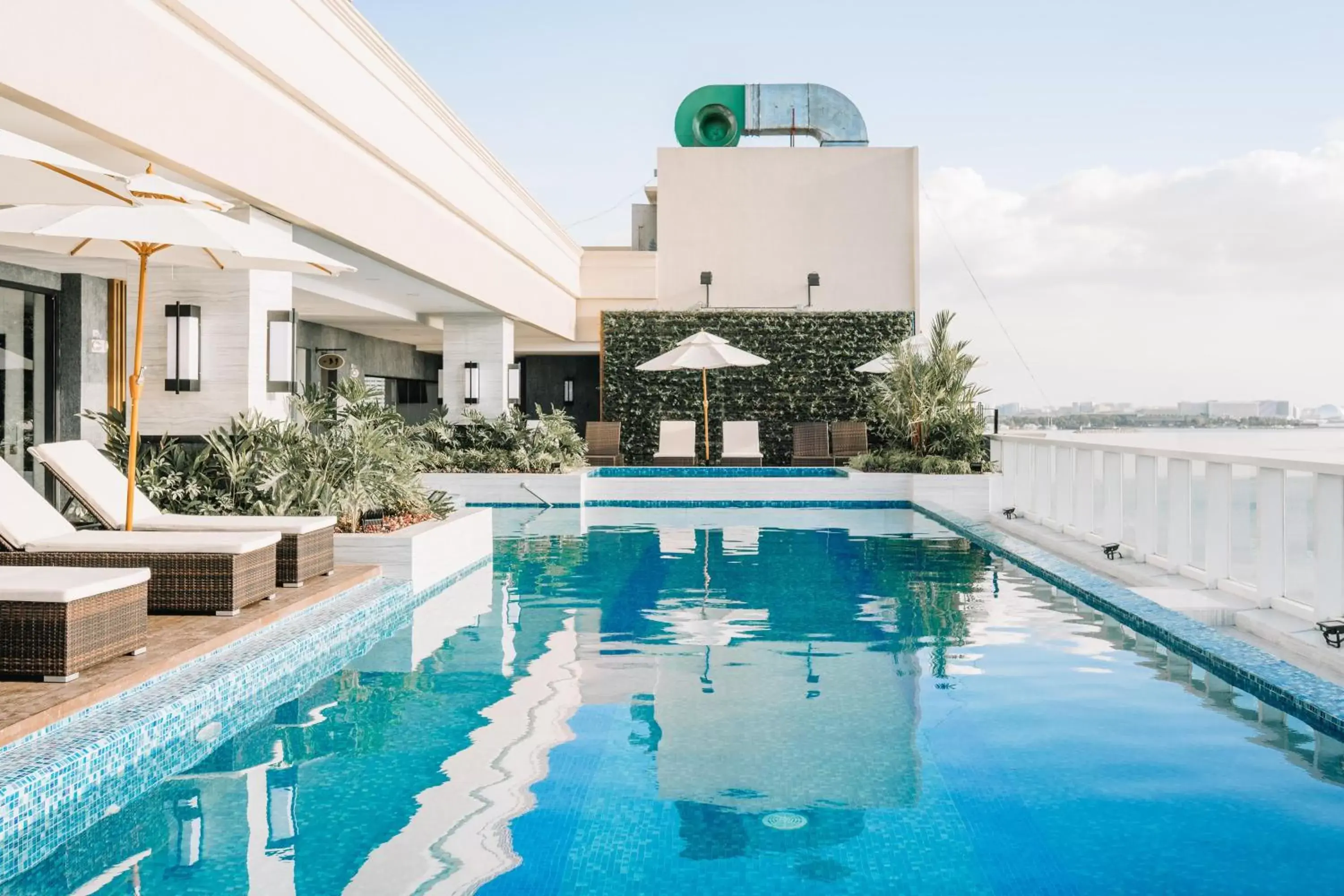 Swimming Pool in Rizal Park Hotel