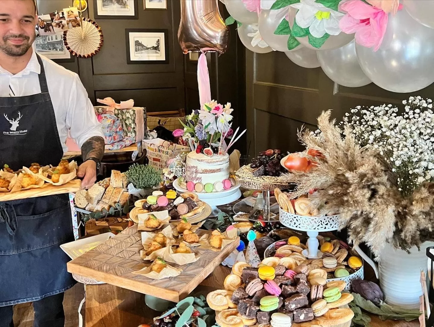 Dining area in White Hart