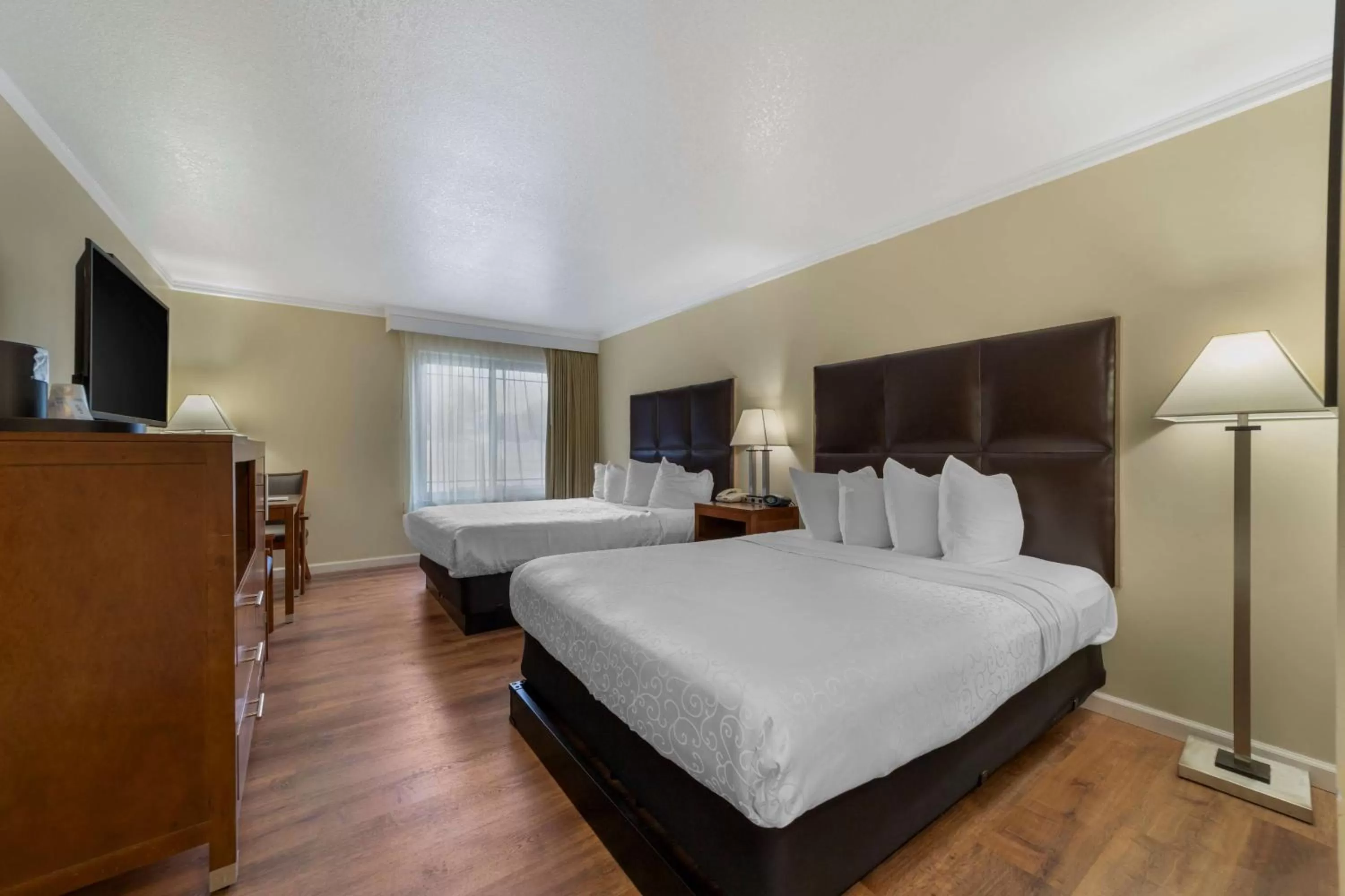 Queen Room with Two Queen Beds - Interior/Non-Smoking in Best Western Plus Northwoods Inn