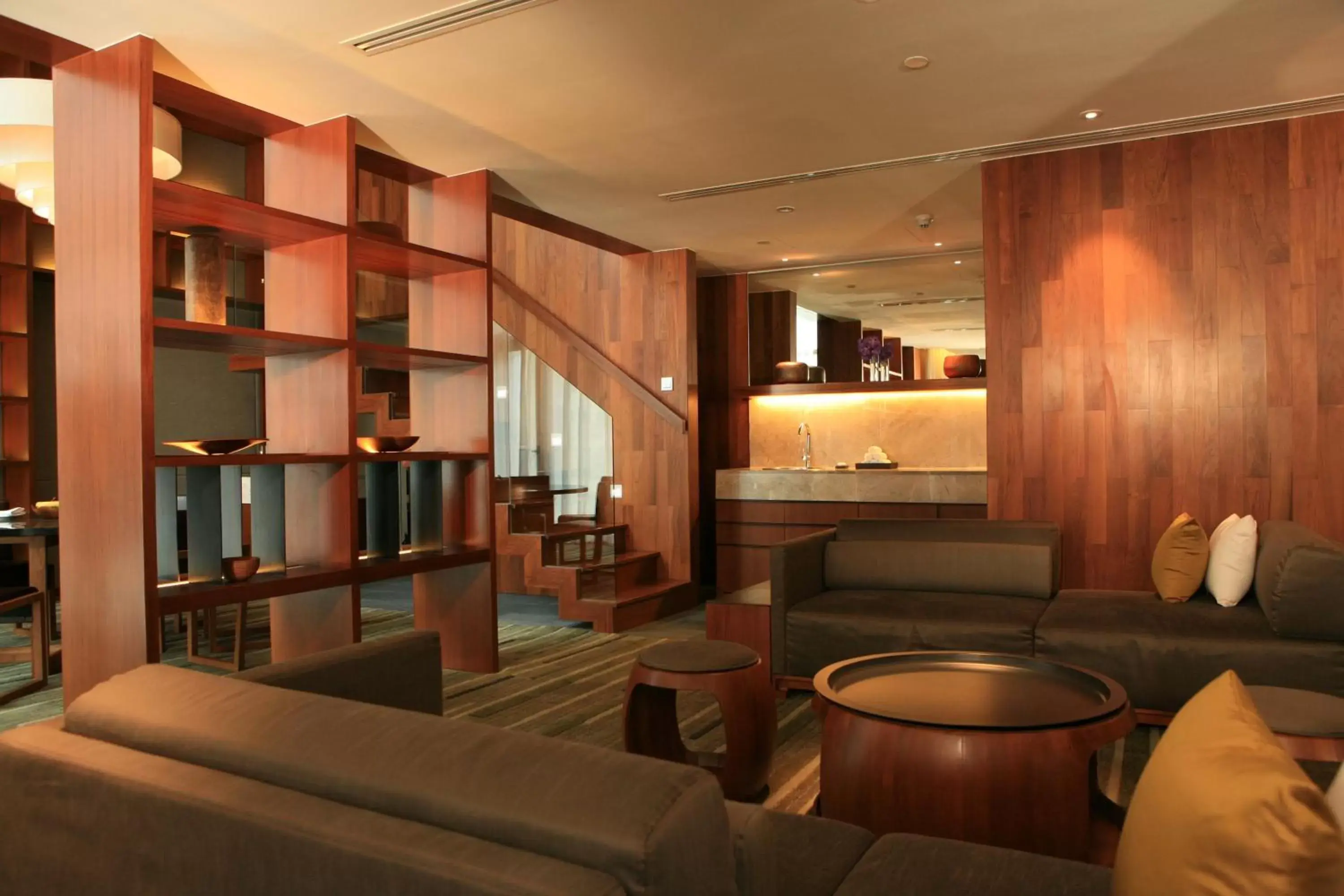 Lobby or reception, Lounge/Bar in Hansar Bangkok - SHA Extra Plus