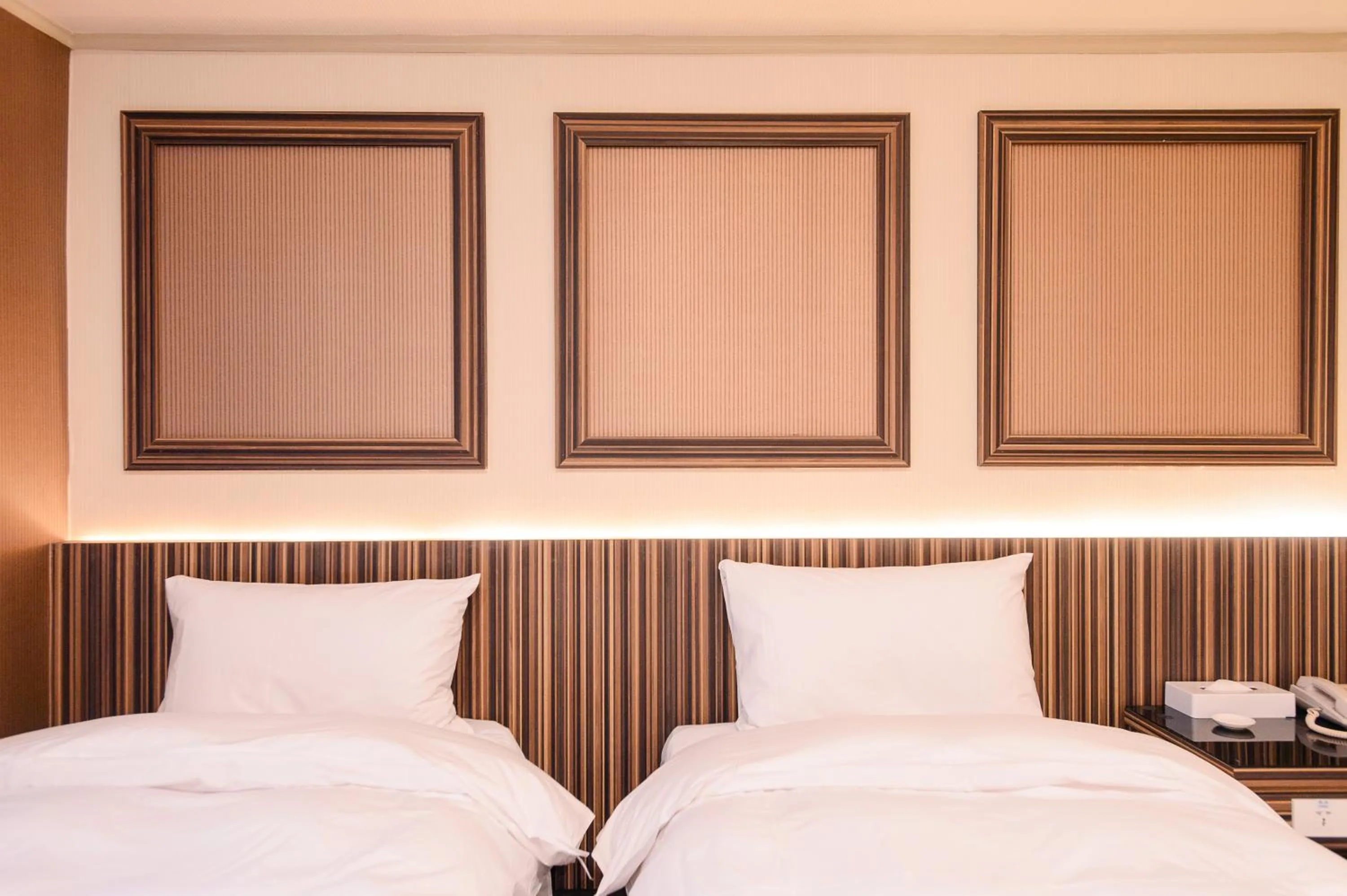 Bedroom, Bed in Duke Business Hotel