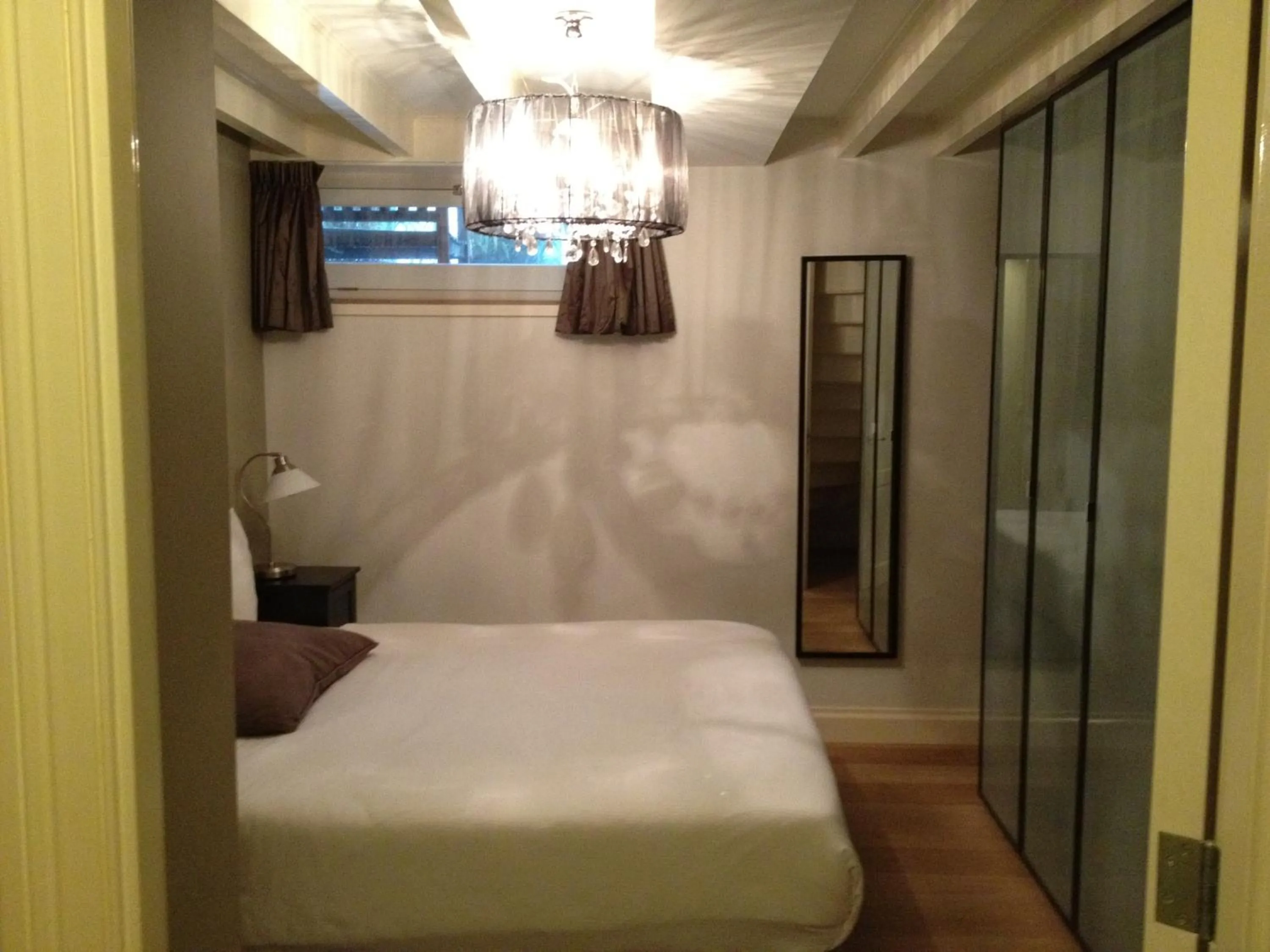 Bedroom, Bed in Grand Canal Boutique Hotel