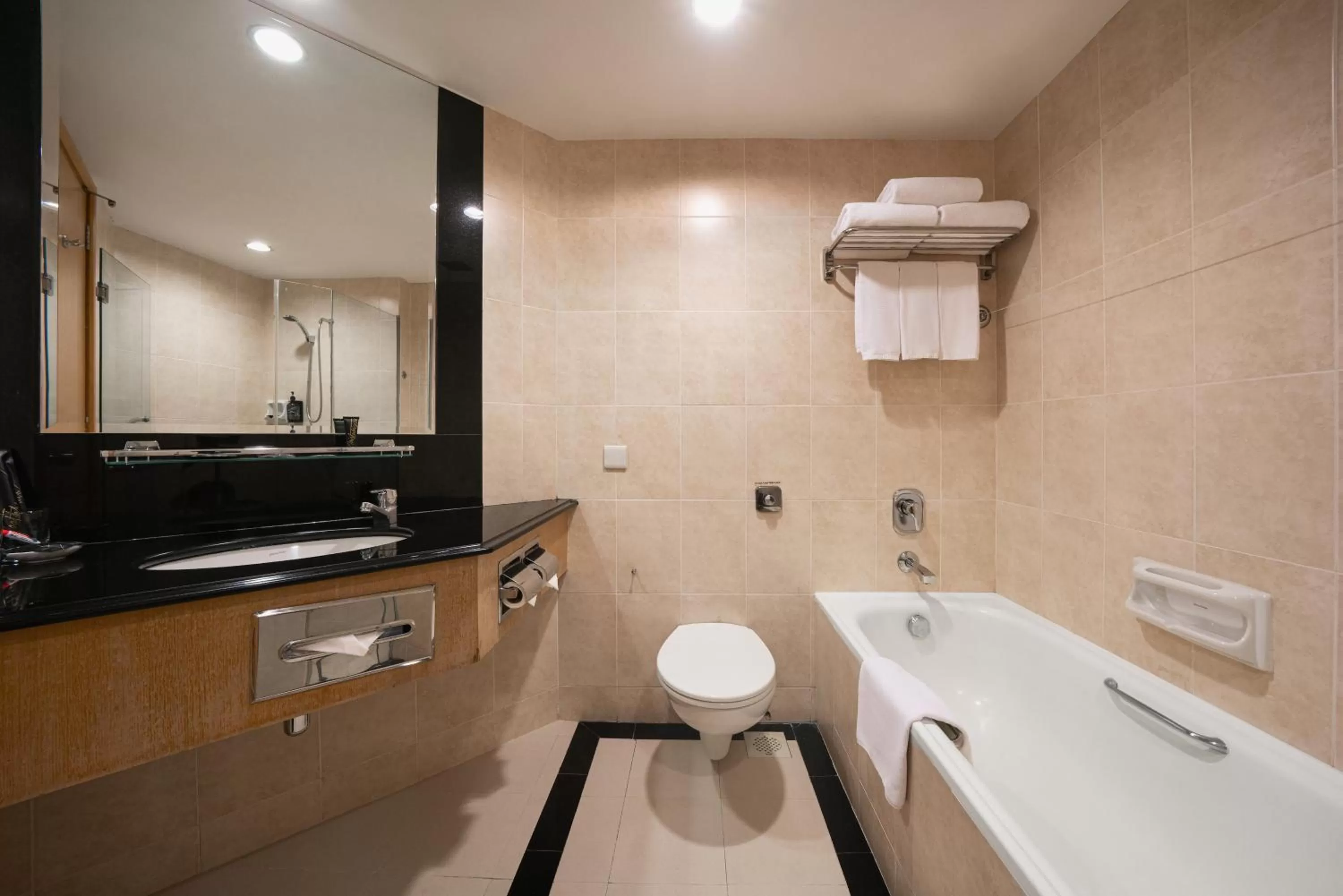 Shower in Furama City Centre