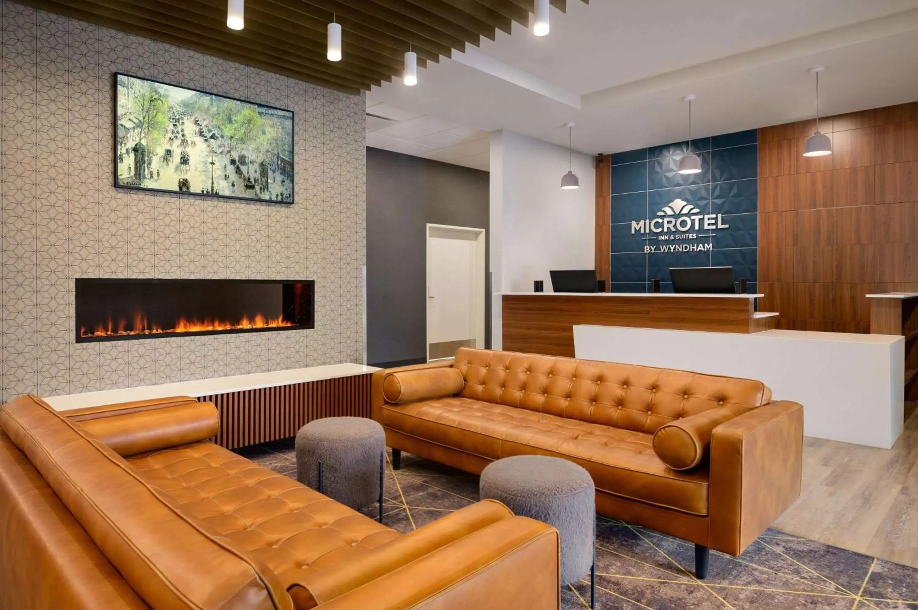 Lobby or reception in Microtel Inn & Suites by Wyndham Kelowna