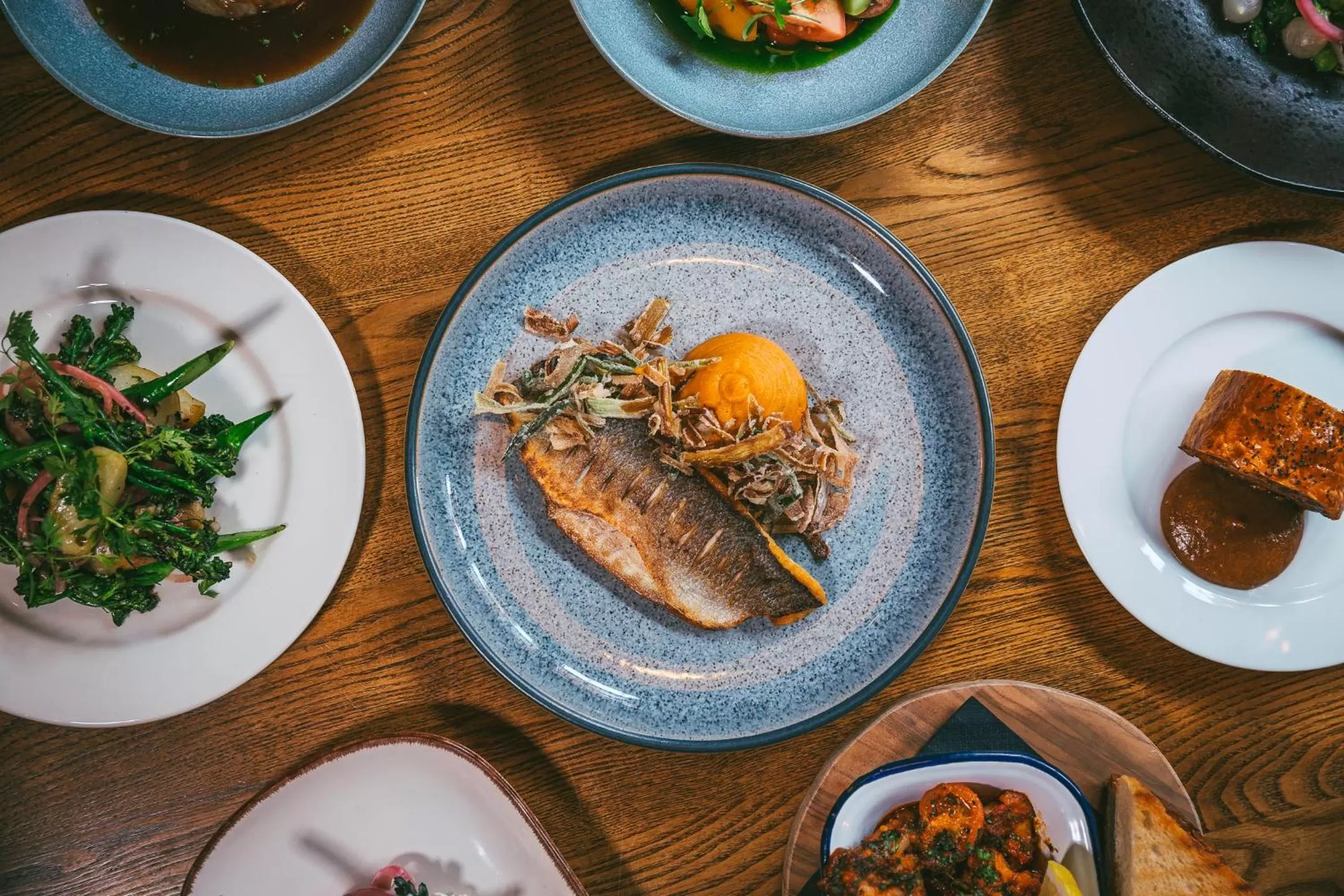 Restaurant/places to eat in Rose & Crown Inn