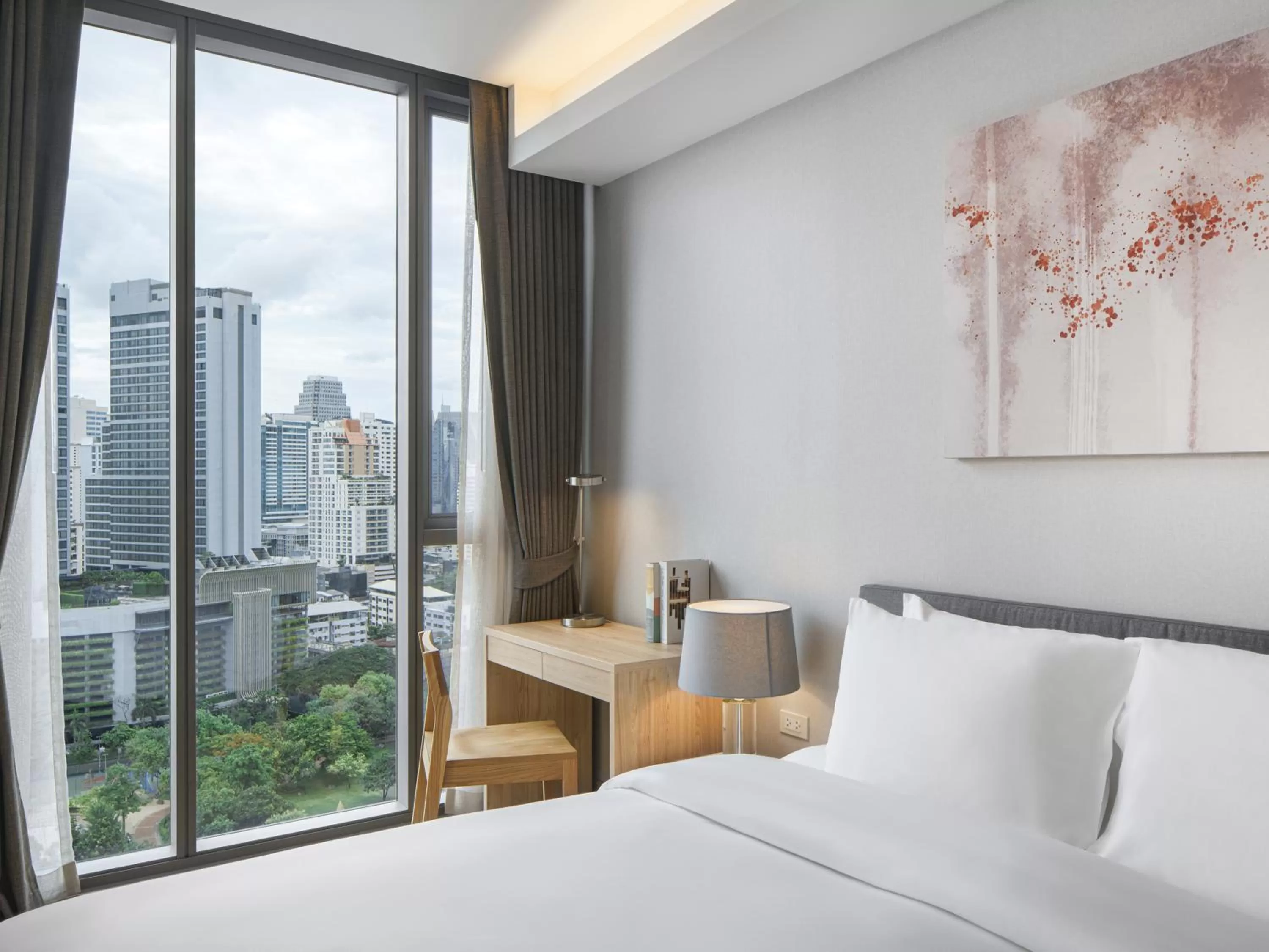 Bedroom, Bed in Oakwood Suites Bangkok
