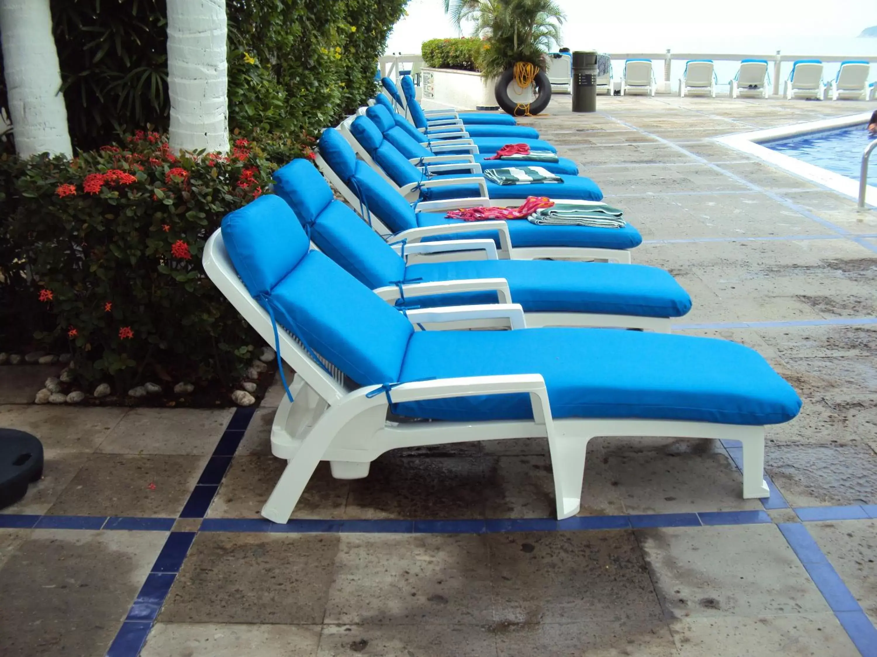 Swimming pool in Hotel Acapulco Malibu