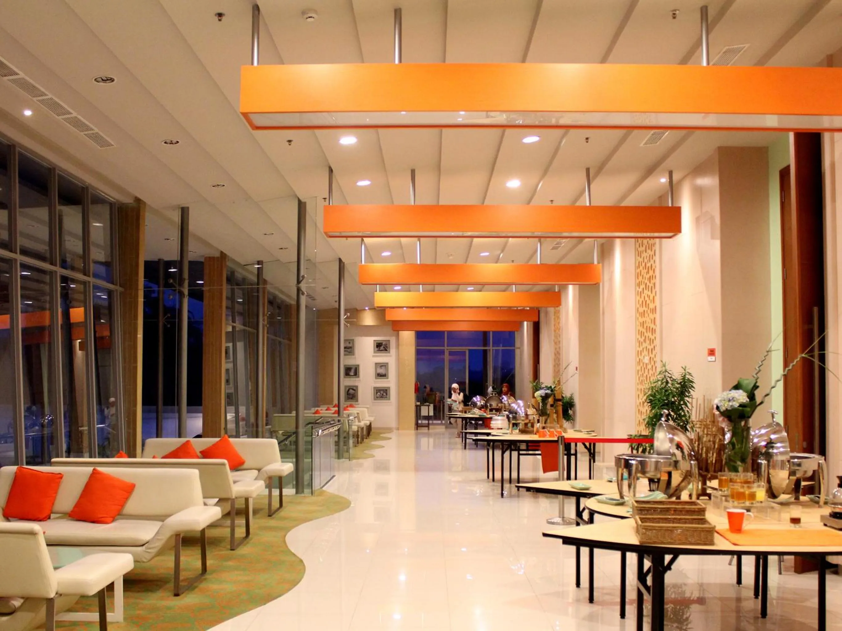 Restaurant/places to eat in HARRIS Hotel Sentul City Bogor