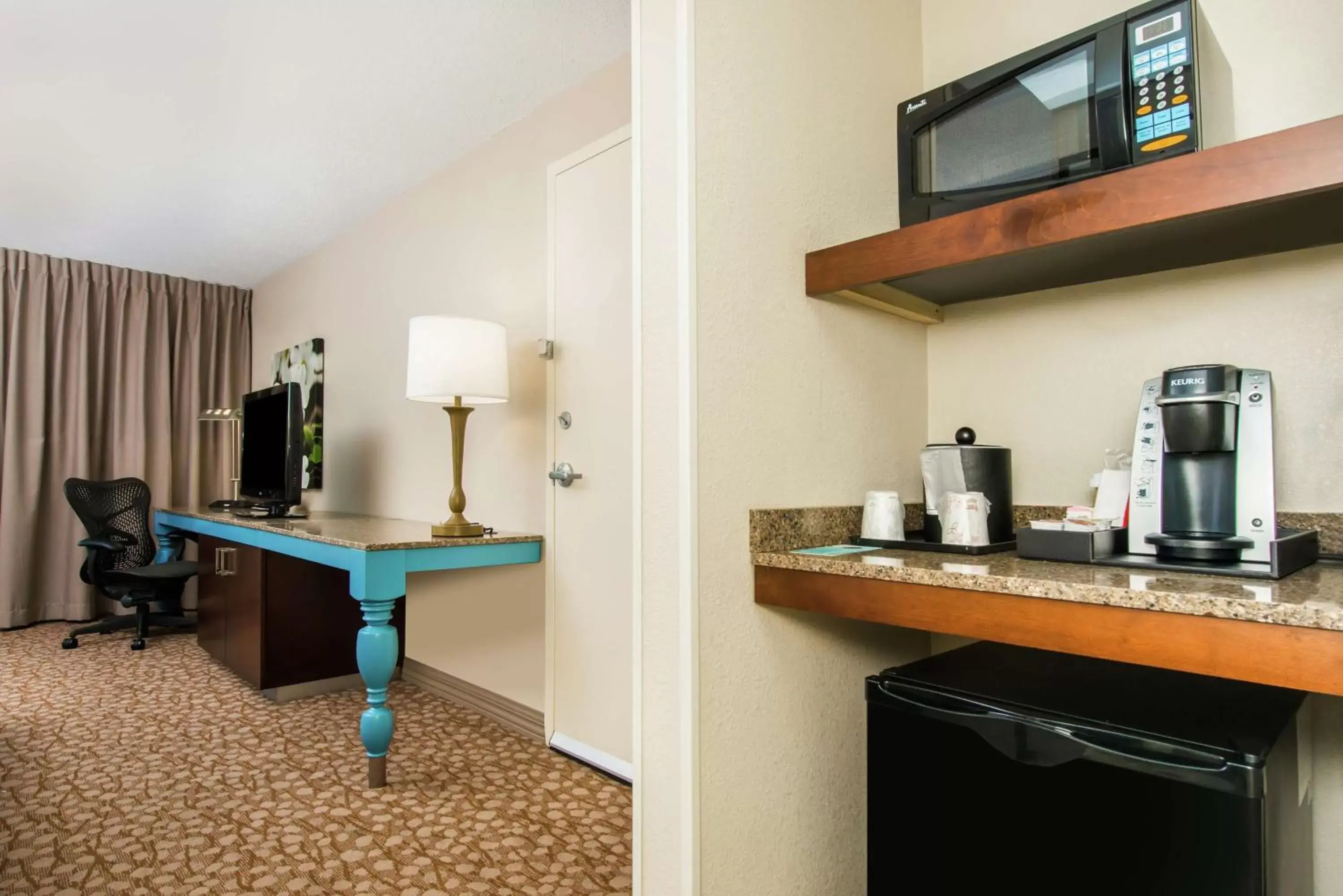 Bedroom in Hilton Garden Inn Charlottesville