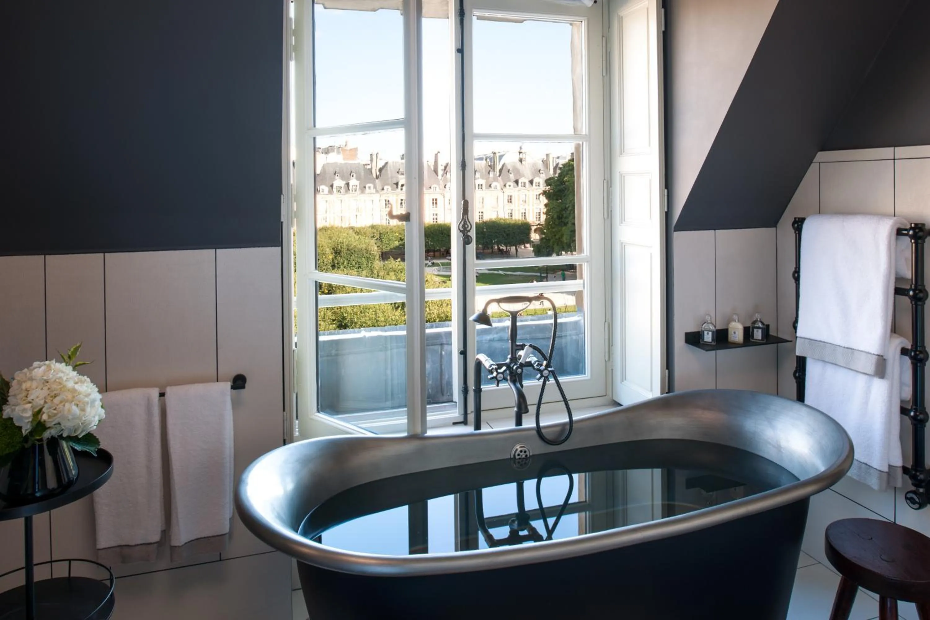 Bathroom in Cour des Vosges - Evok Collection
