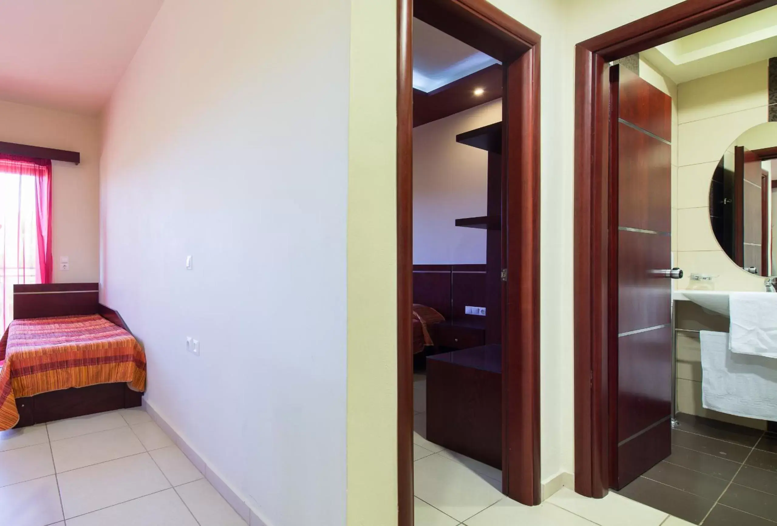 Bed in Canadian Hotel Bed in Canadian Hotel