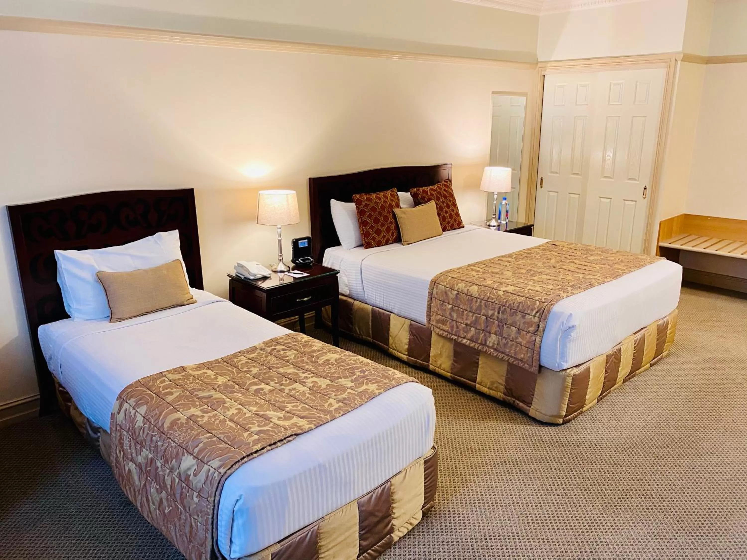 Bed in Royal Albert Hotel