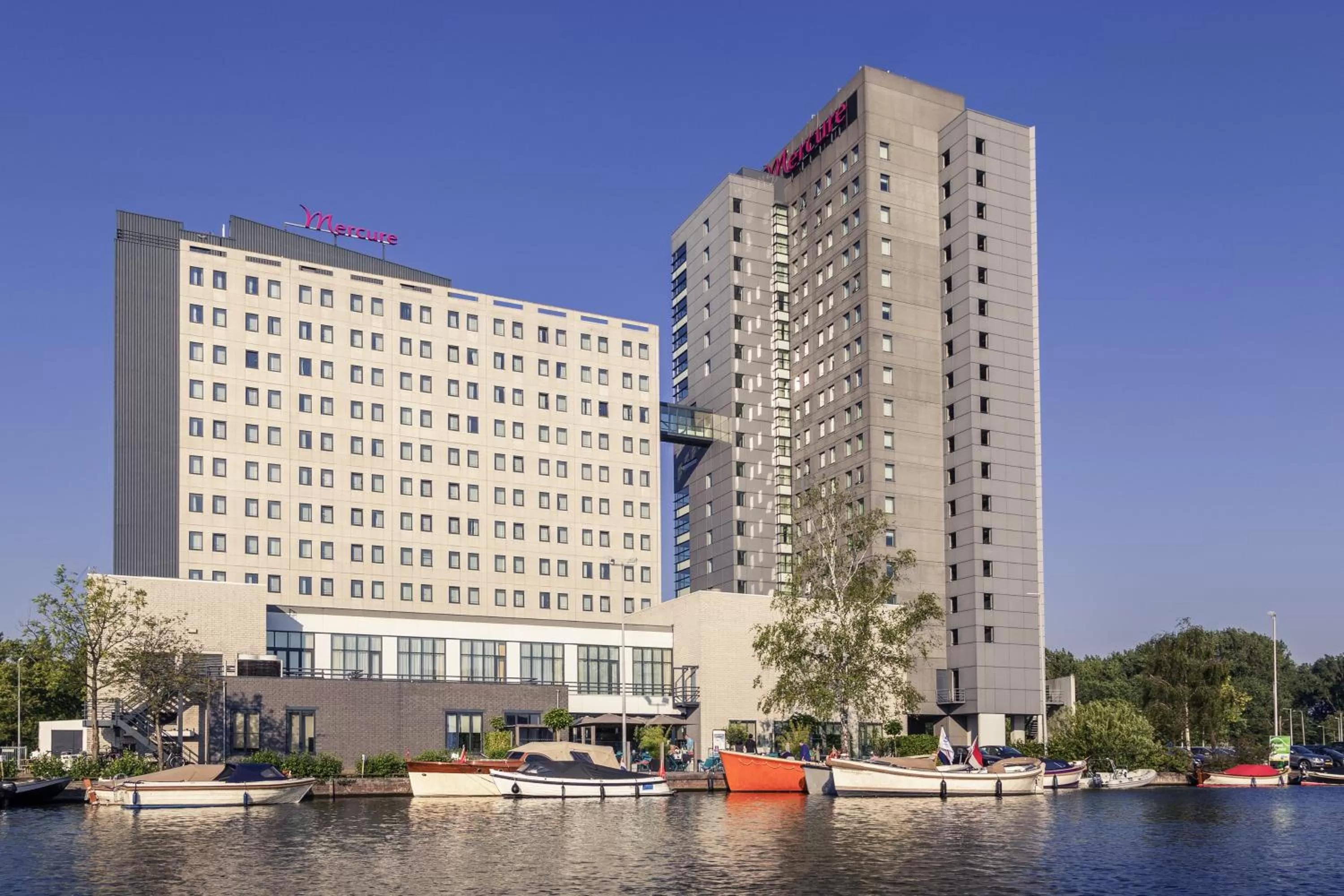 Facade/entrance in Mercure Amsterdam City Hotel