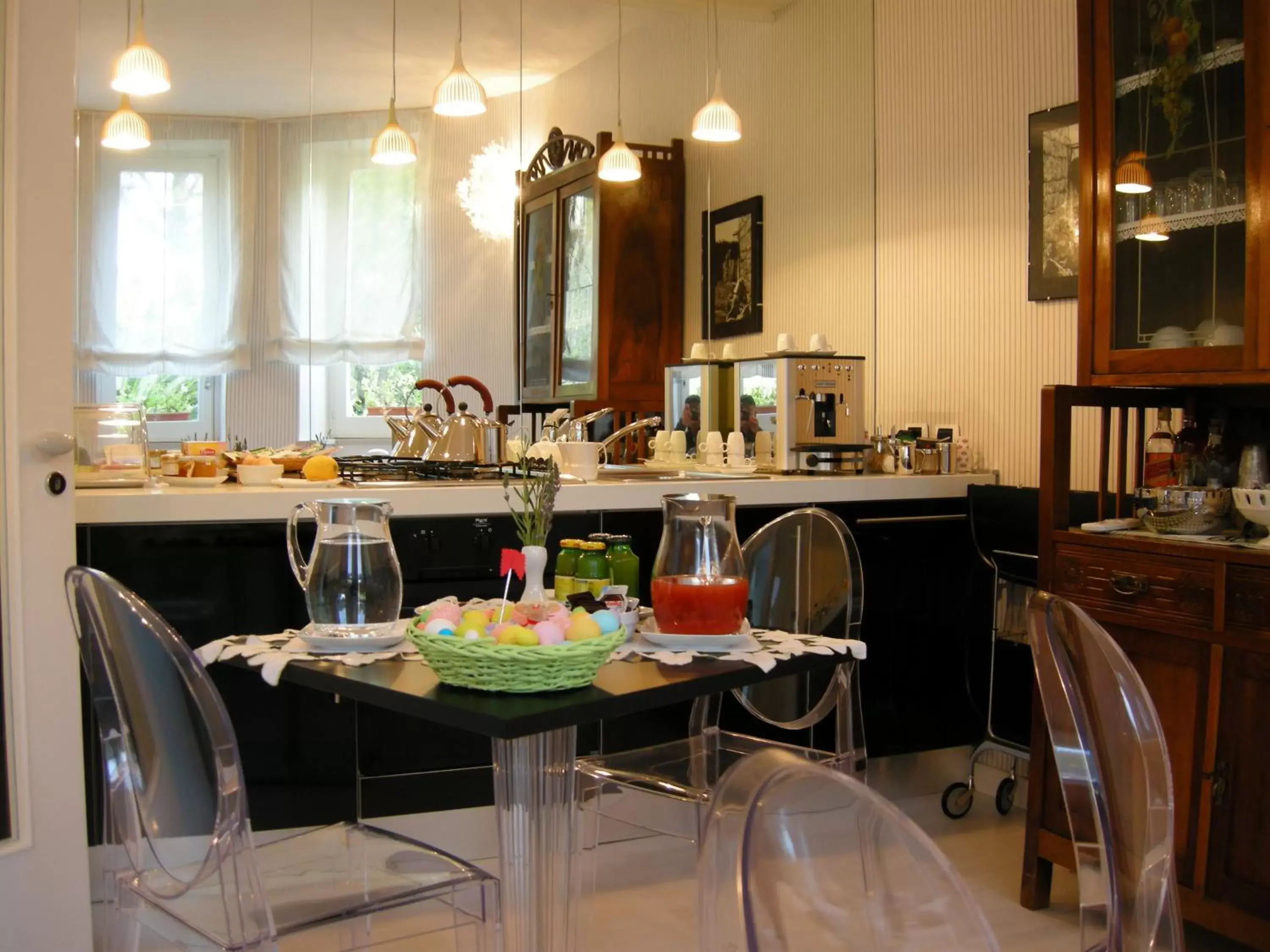 Communal kitchen, Restaurant/Places to Eat in La Piccola Locanda