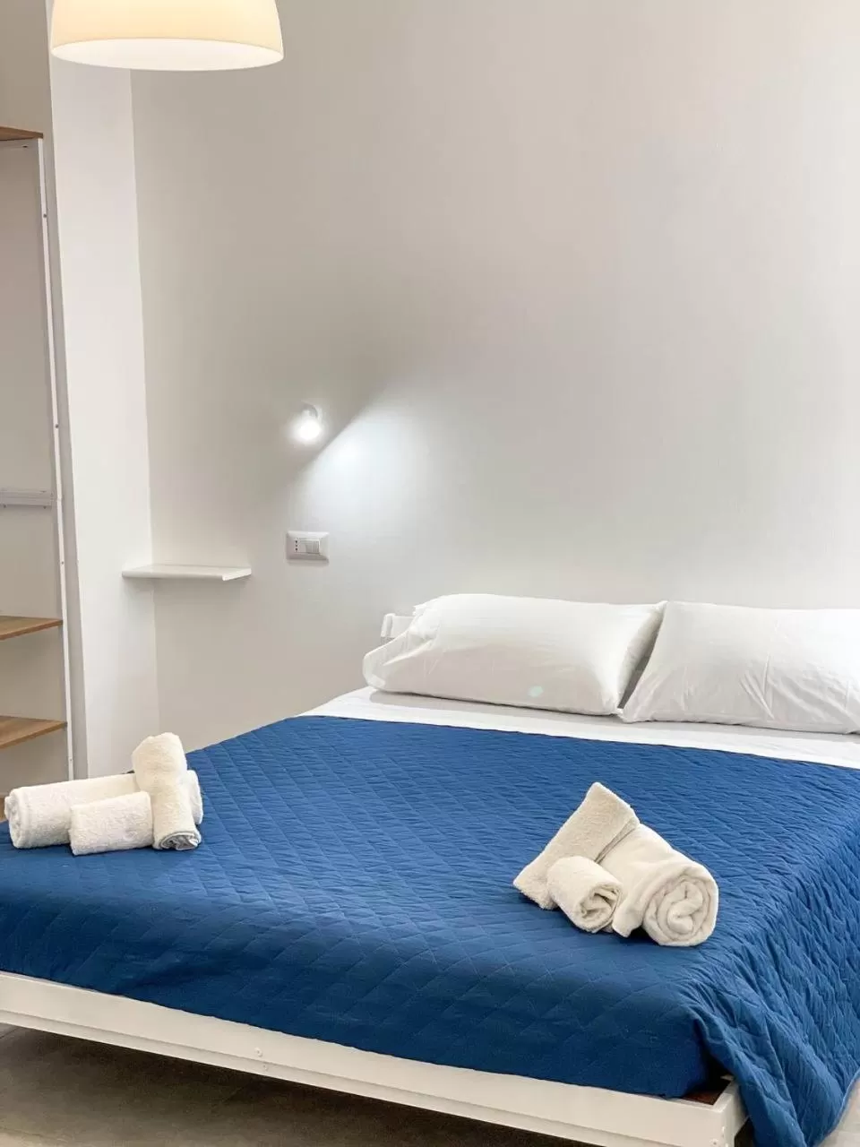 Bed in Tea House Alghero