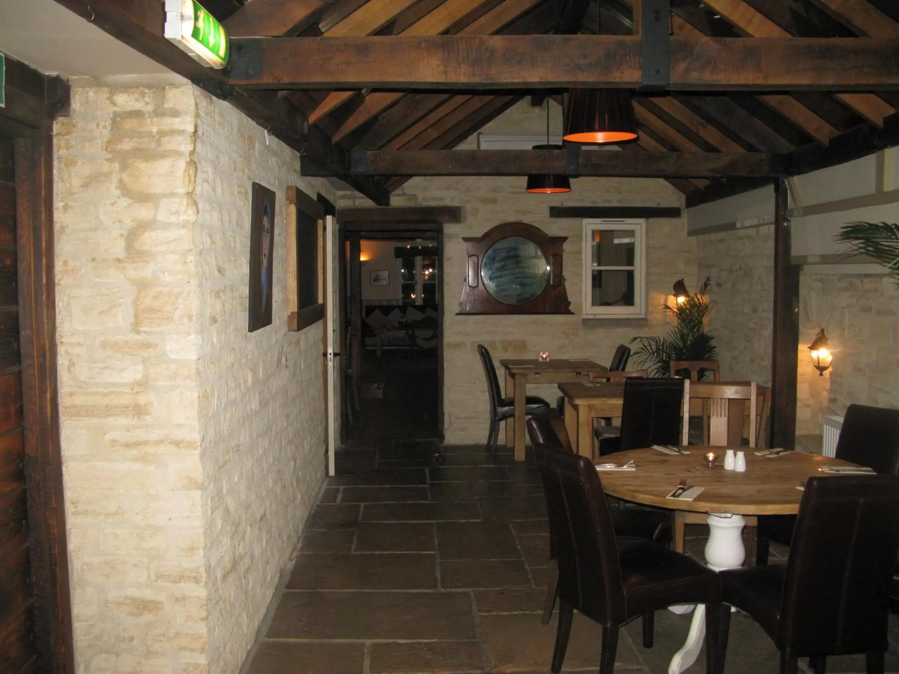 Restaurant/places to eat, Dining Area in The Chequers Inn