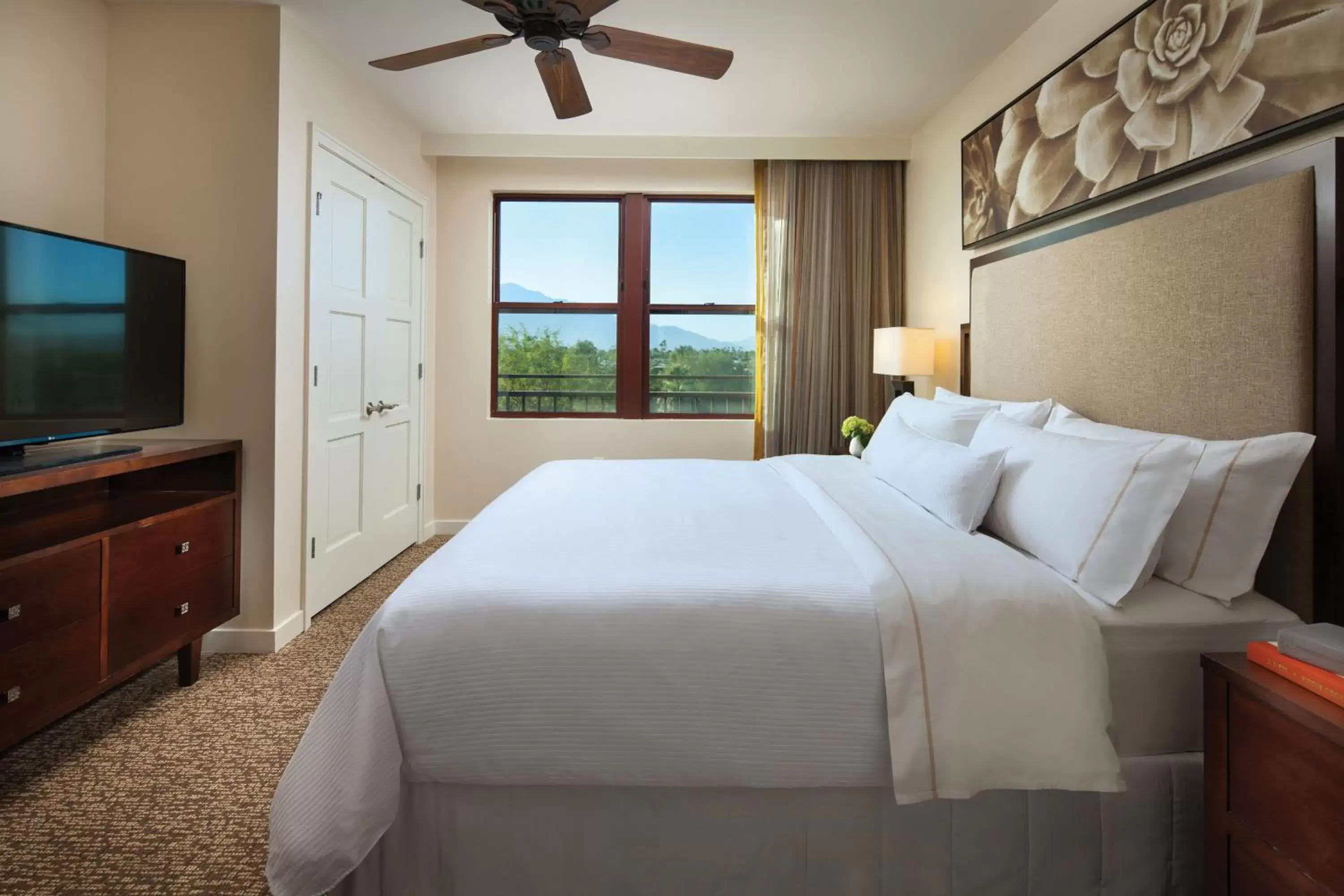 Bedroom, Bed in The Westin Desert Willow Villas, Palm Desert