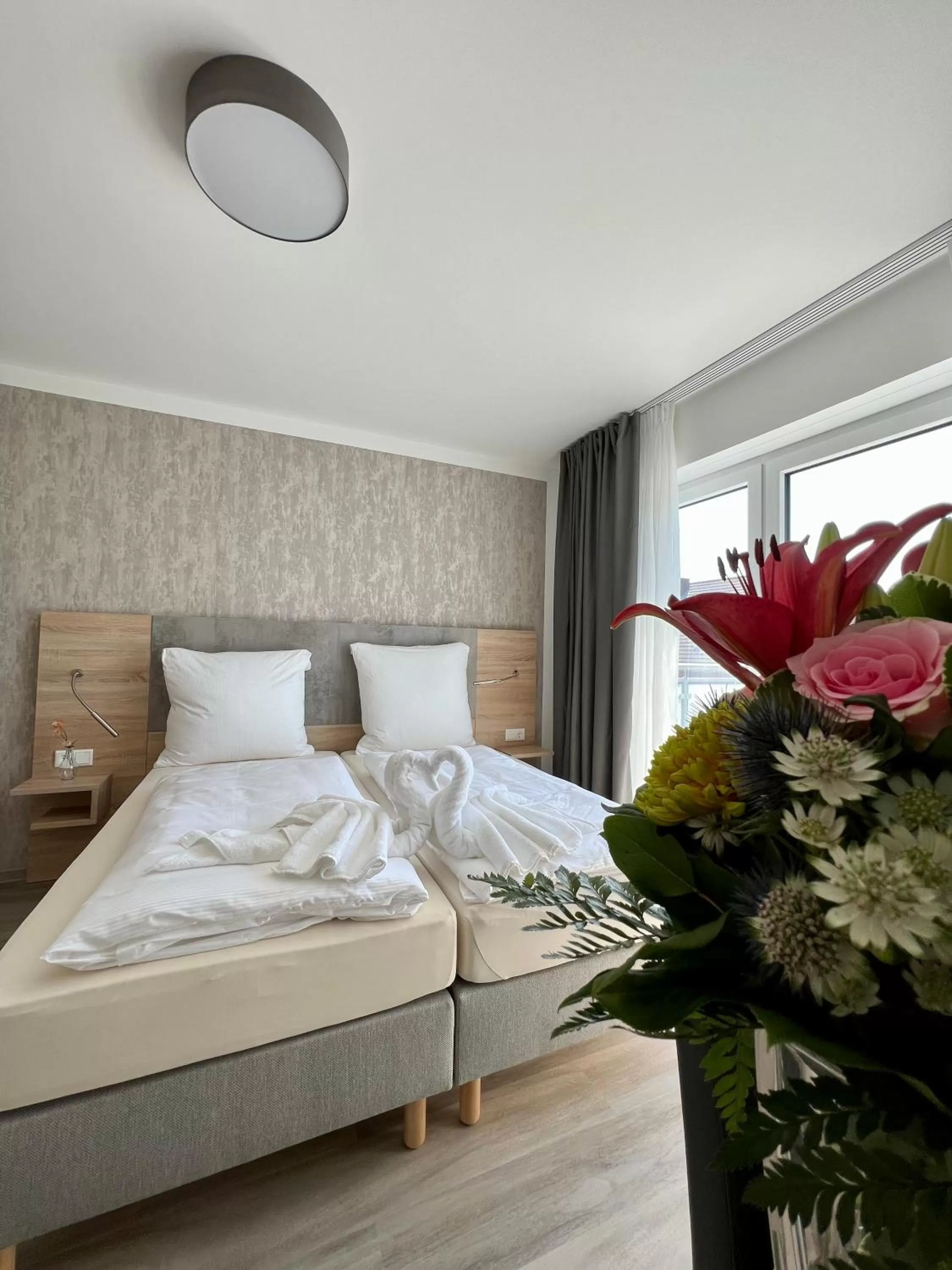 Photo of the whole room, Bed in Hotel Ocean