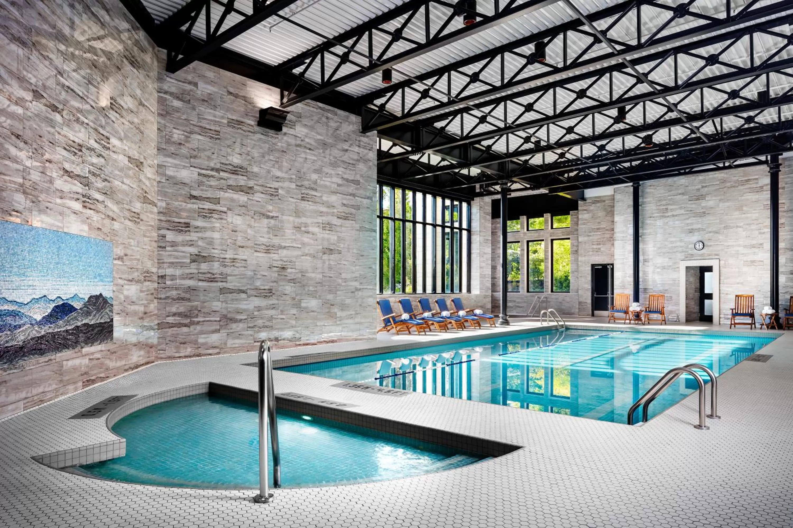 Hot Tub in Fairmont Empress Hotel