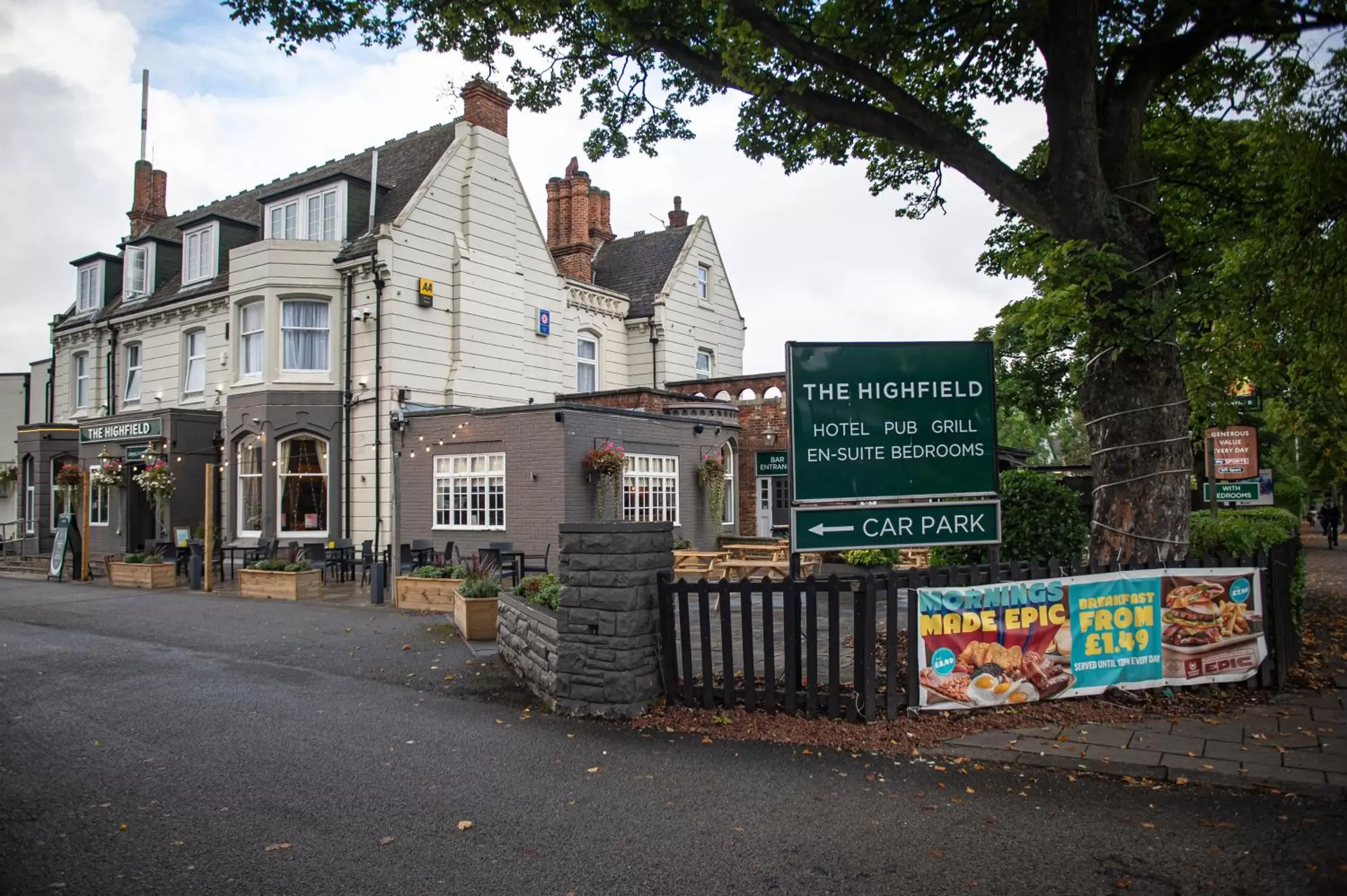 Property Building in Highfield Hotel