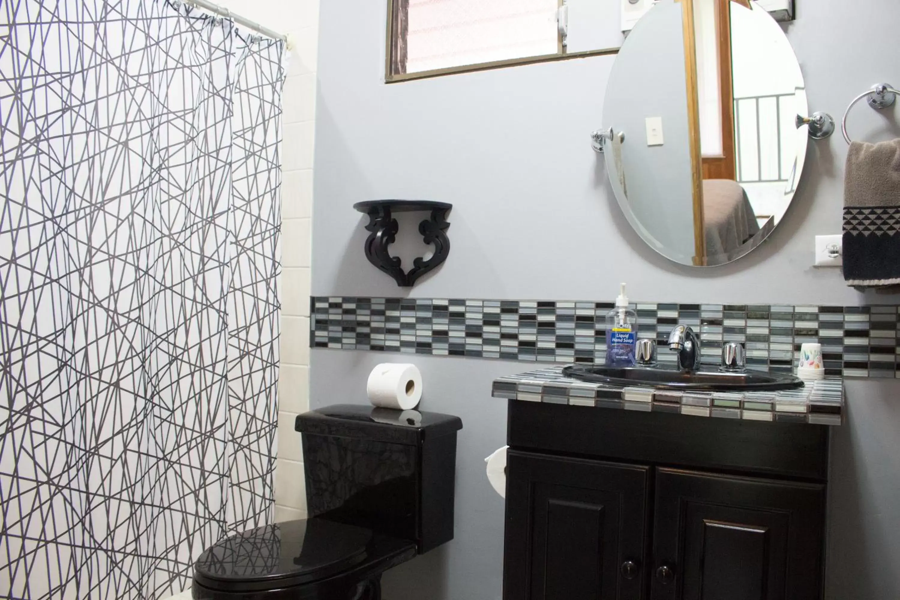 Bathroom in Vista Canyon Inn