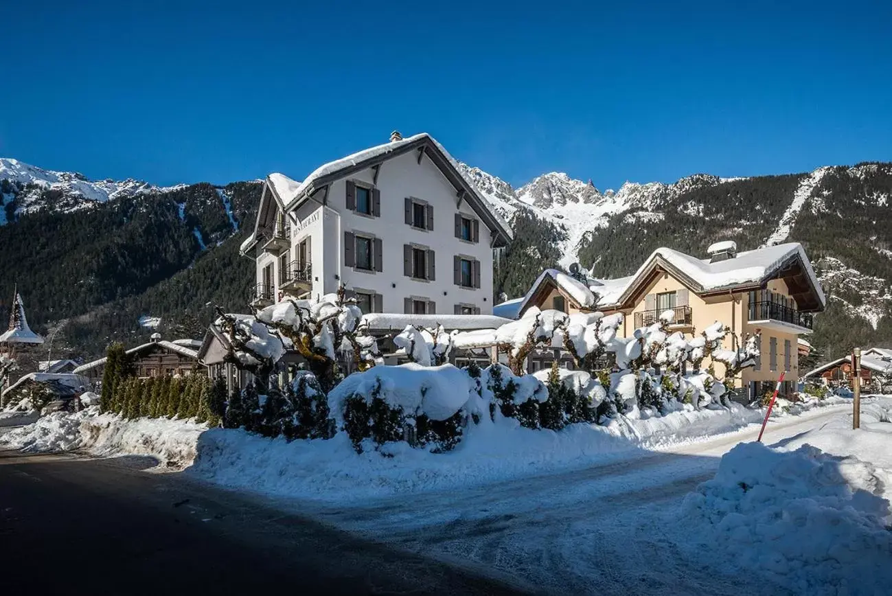 Property building, Winter in Eden Hotel, Apartments and Chalet Chamonix Les Praz