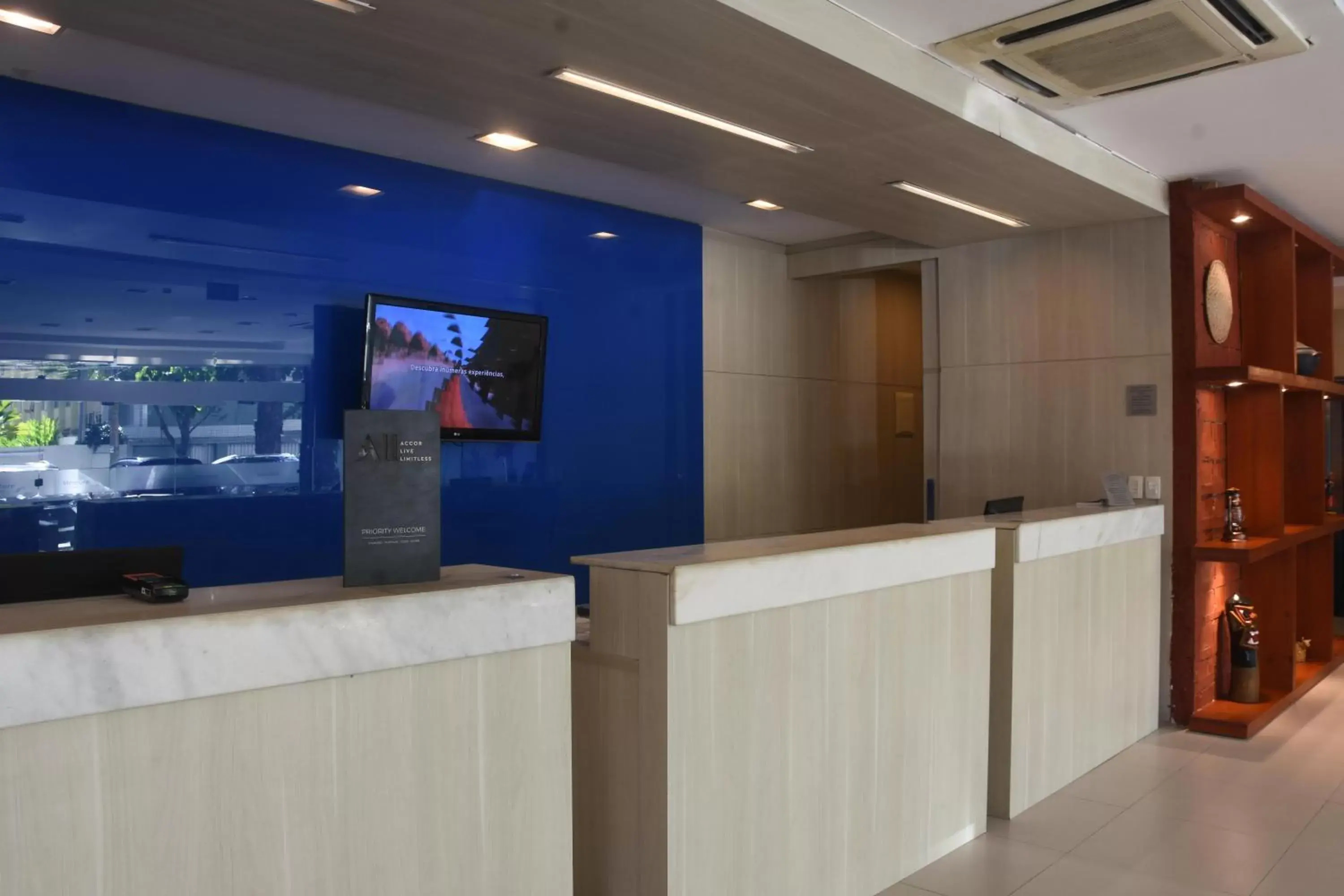 Lobby or reception in Mercure Recife Navegantes Lobby or reception in Mercure Recife Navegantes