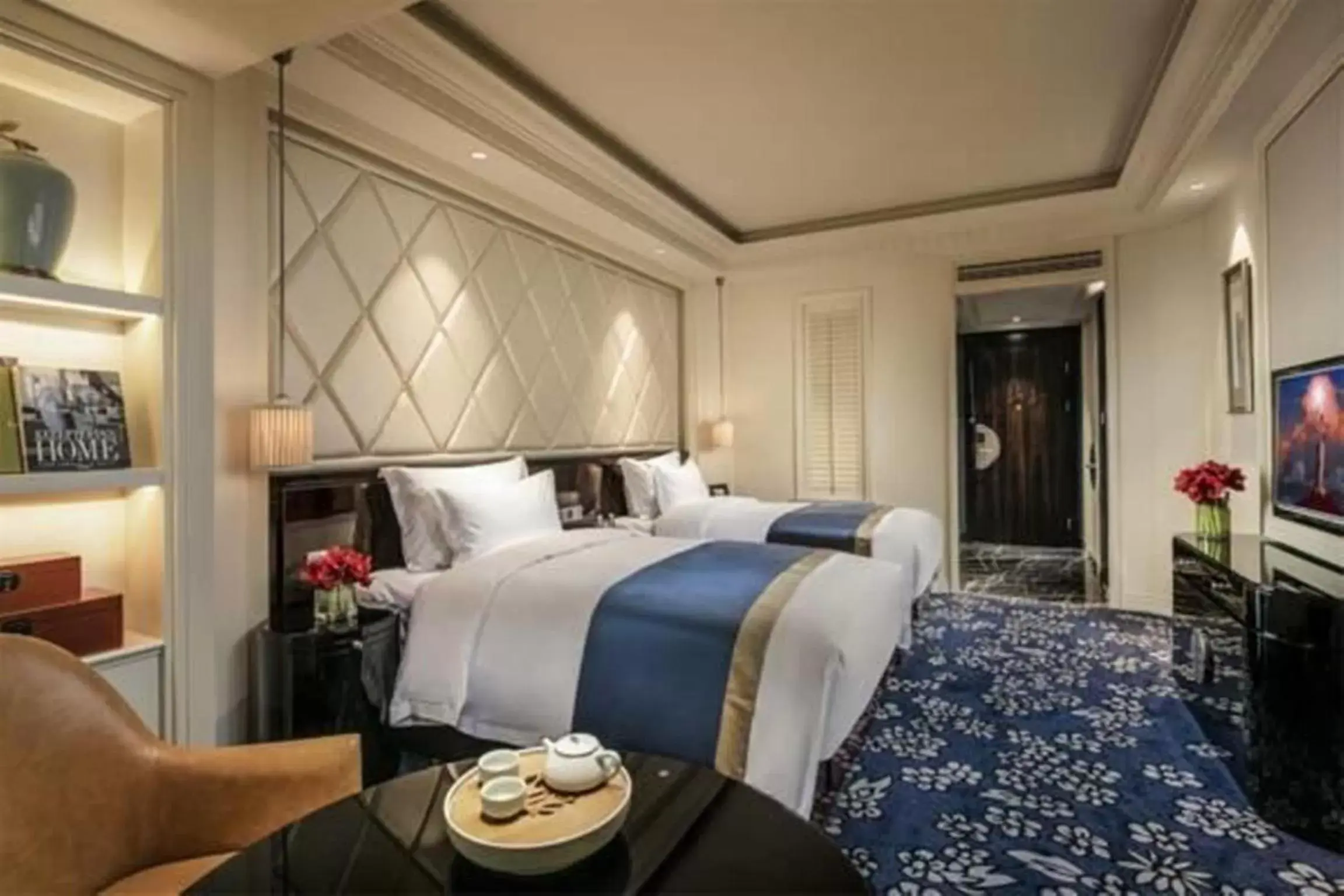 Photo of the whole room, Bed in The Pury Hotel Photo of the whole room, Bed in The Pury Hotel