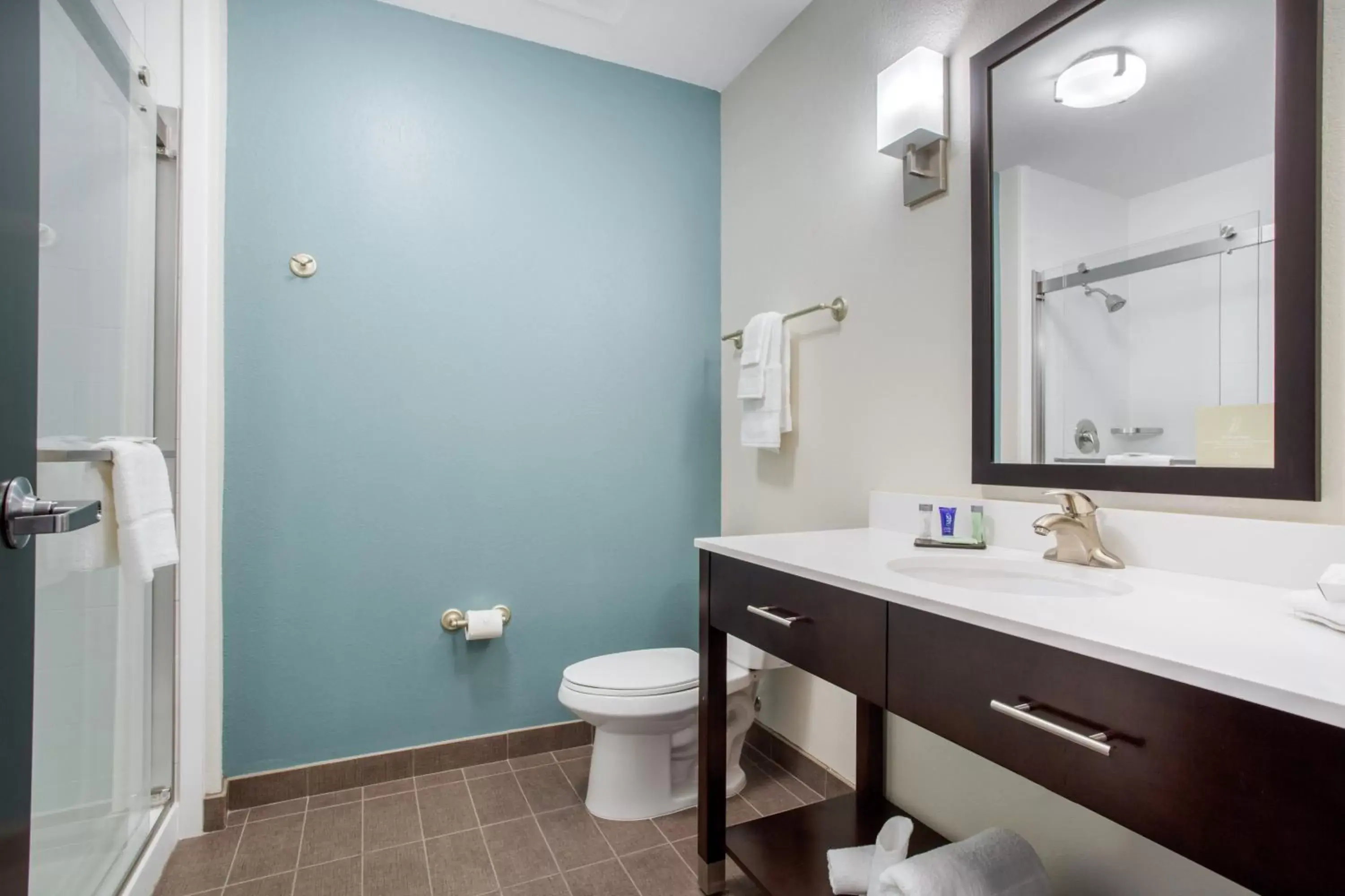 King Suite - Non-Smoking in Sleep Inn & Suites Monroe - Woodbury King Suite - Non-Smoking in Sleep Inn & Suites Monroe - Woodbury