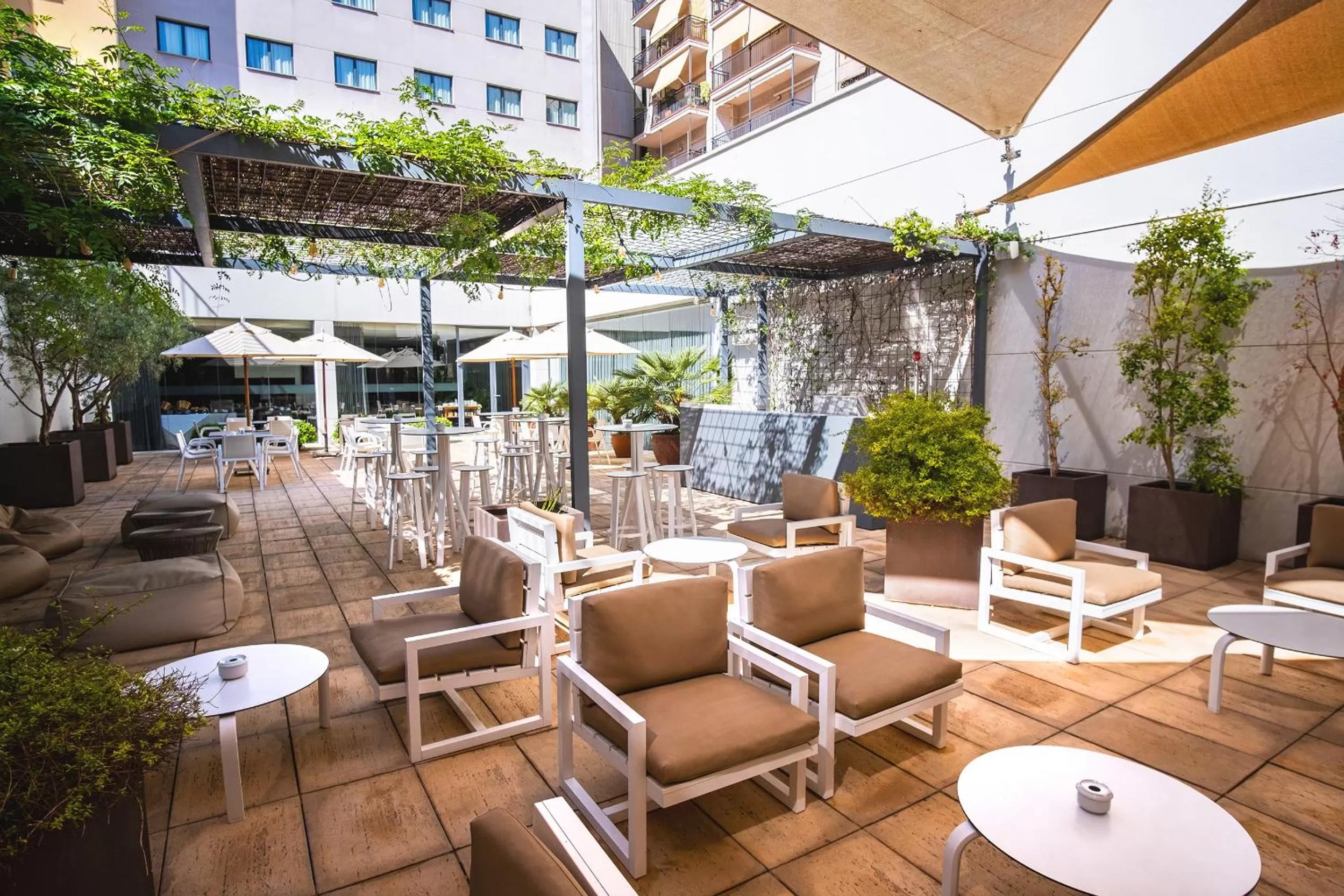Patio in Hotel Vilamarí