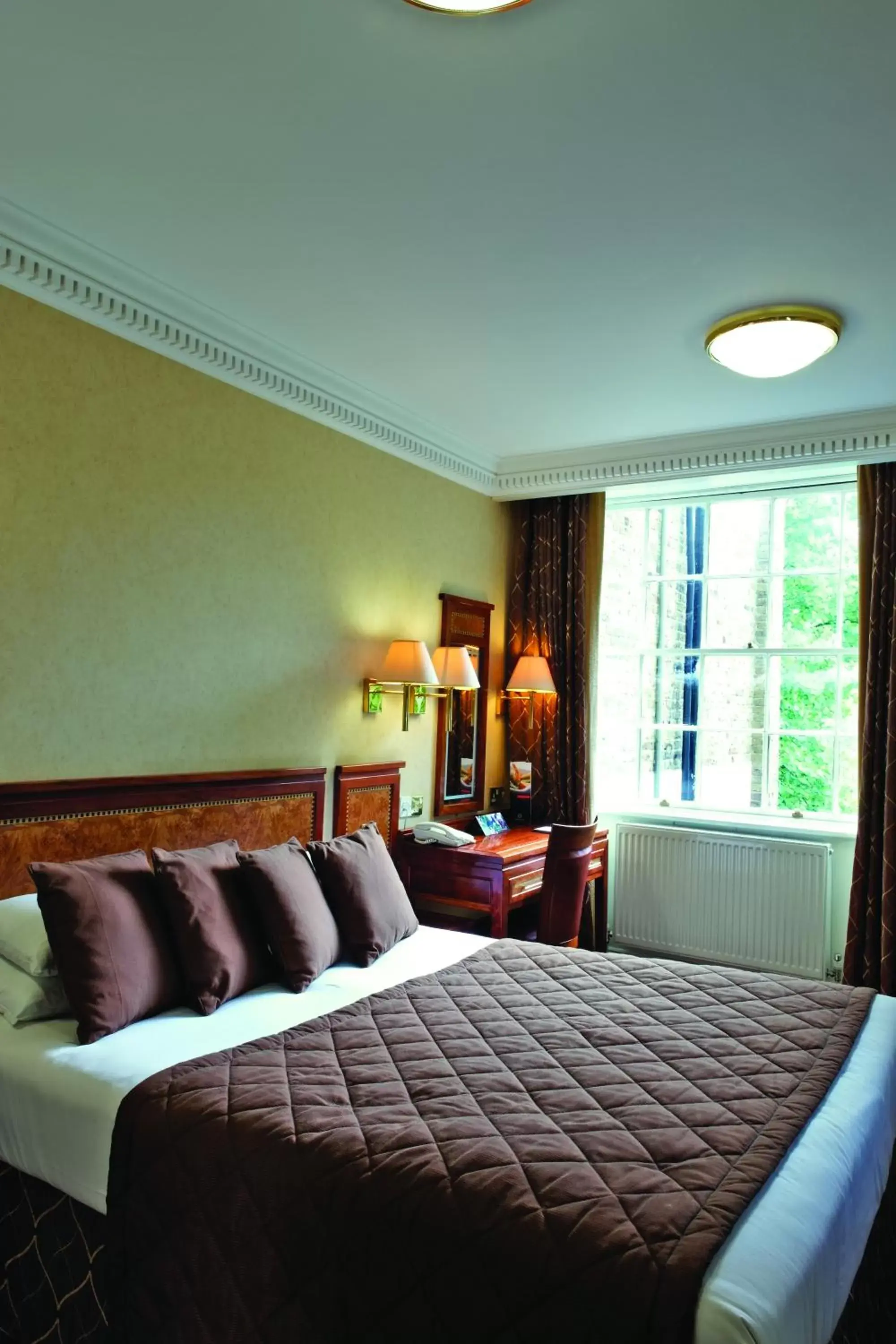 Bedroom, Room Photo in Grange Clarendon Hotel