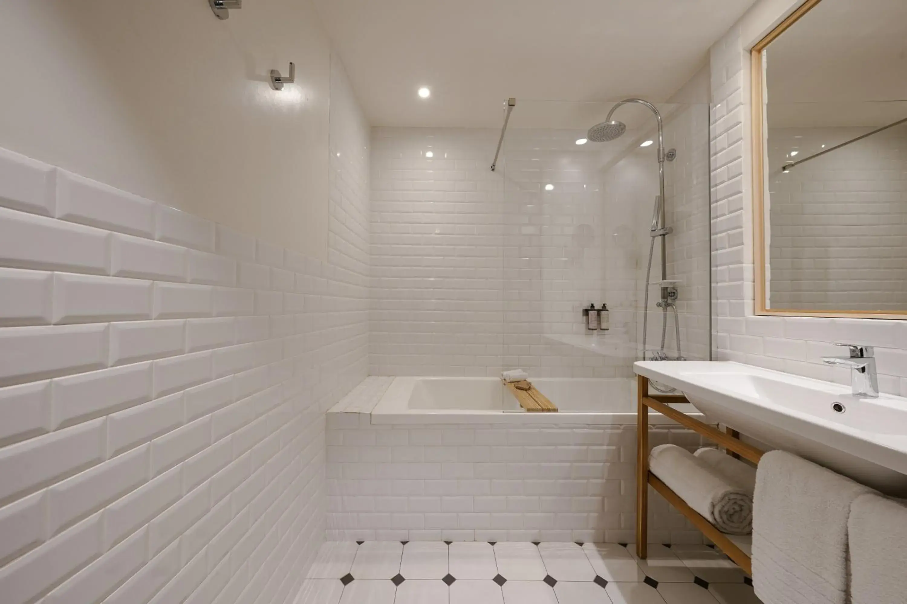 Bathroom in Hotel Pulitzer Paris