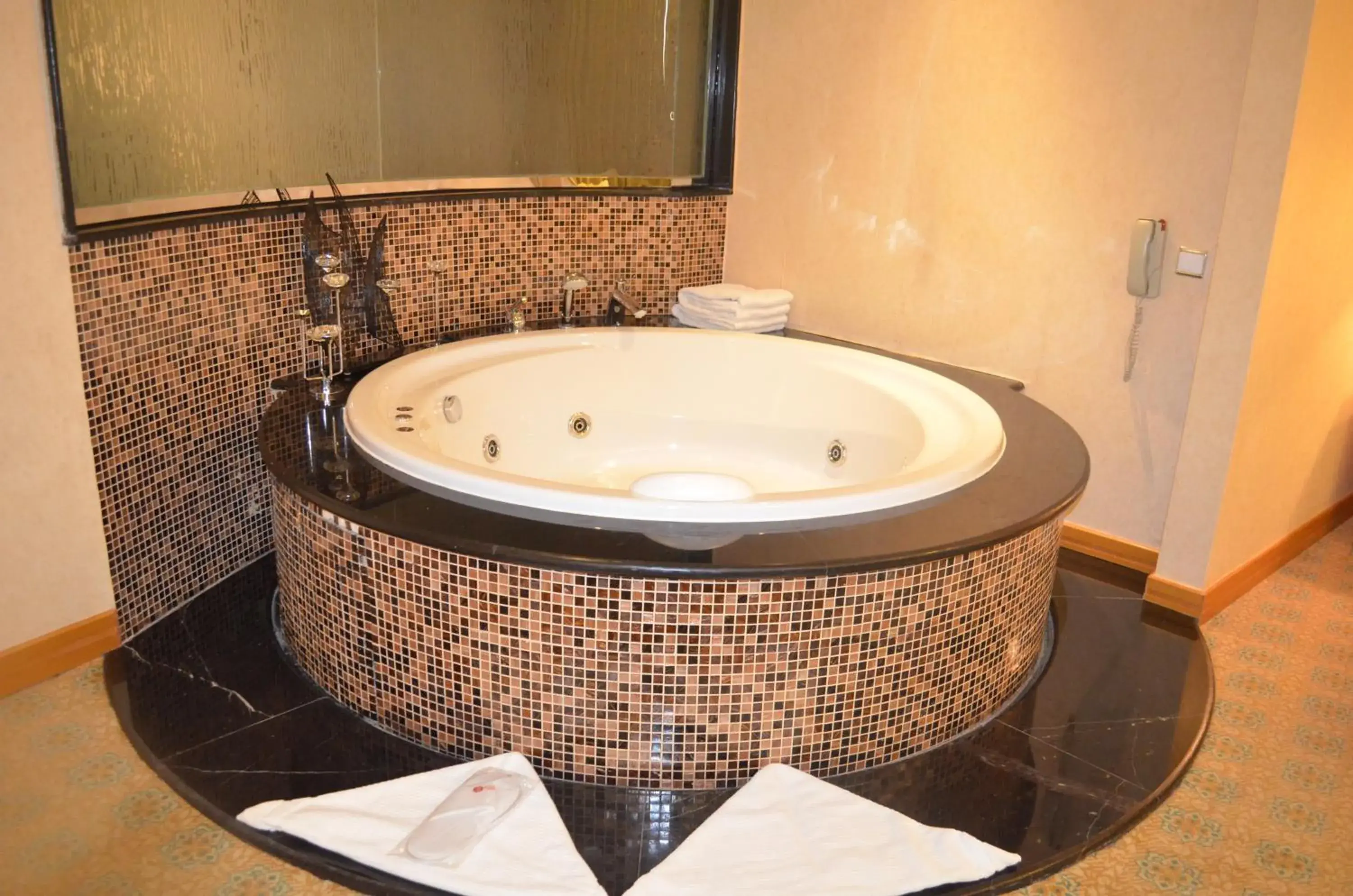 Hot Tub, Bathroom in Ramada by Wyndham Al Khobar