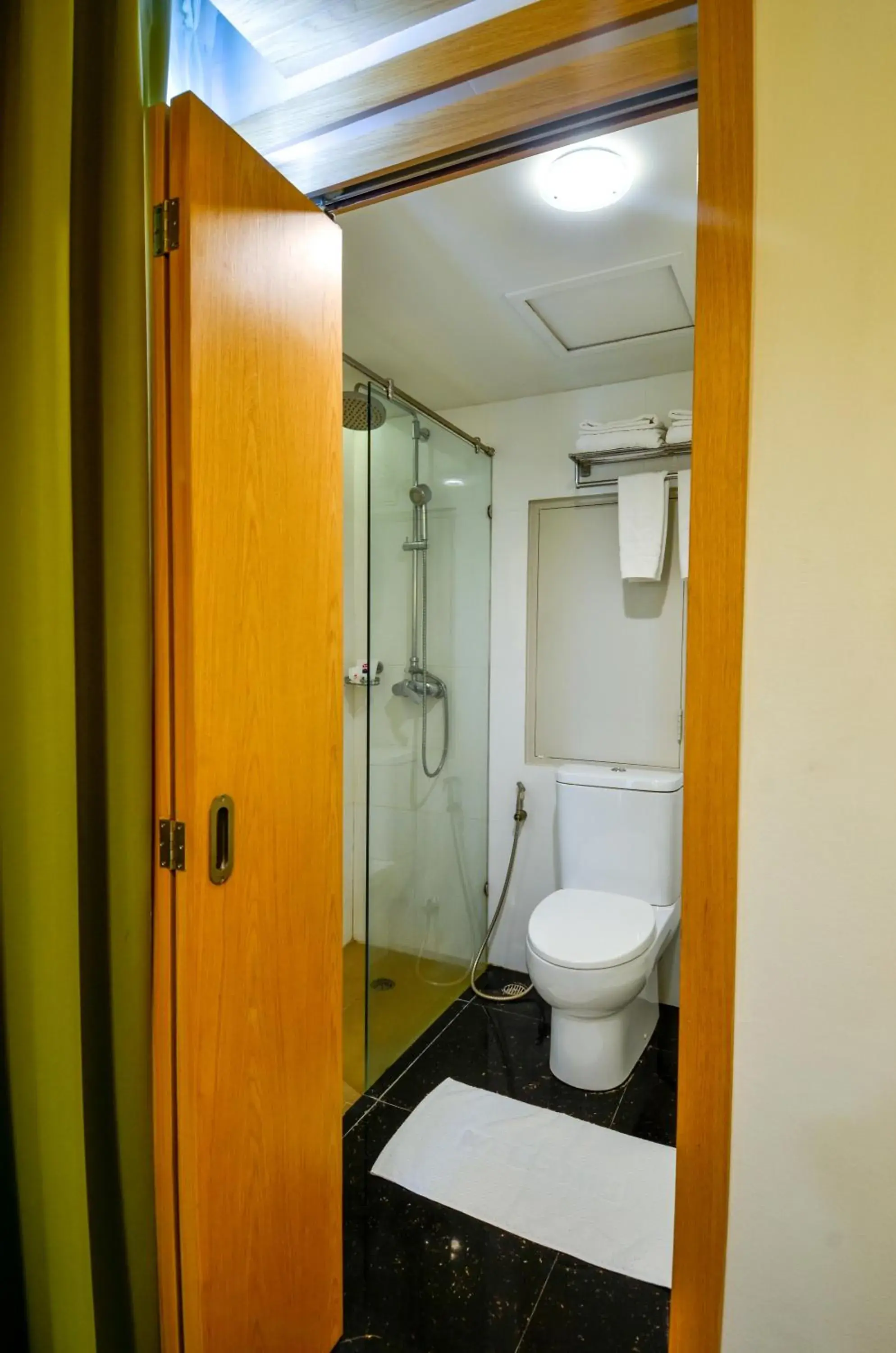 Toilet, Bathroom in Viva Hotel Songkhla