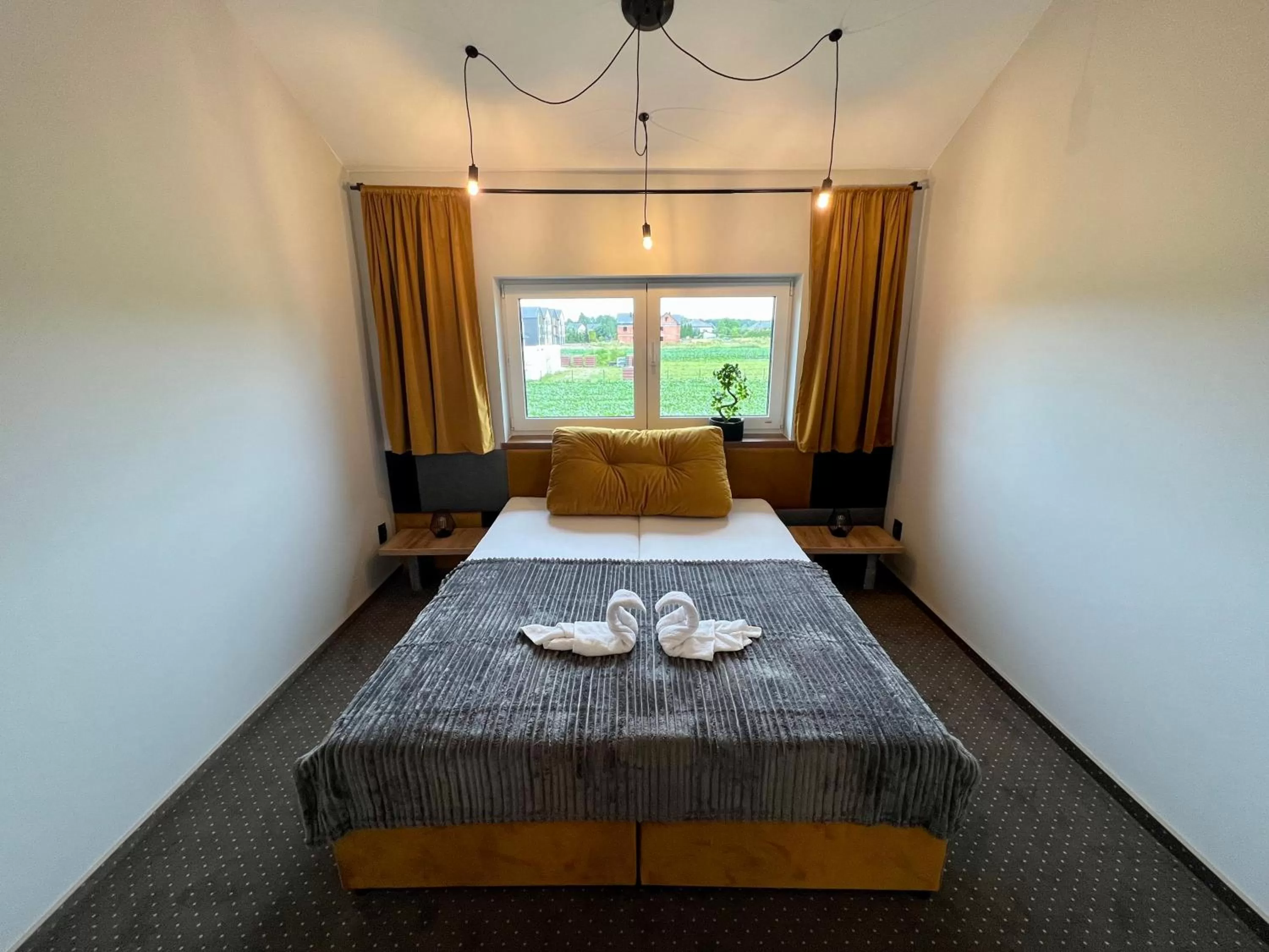 Bed in Jaśminowa Park