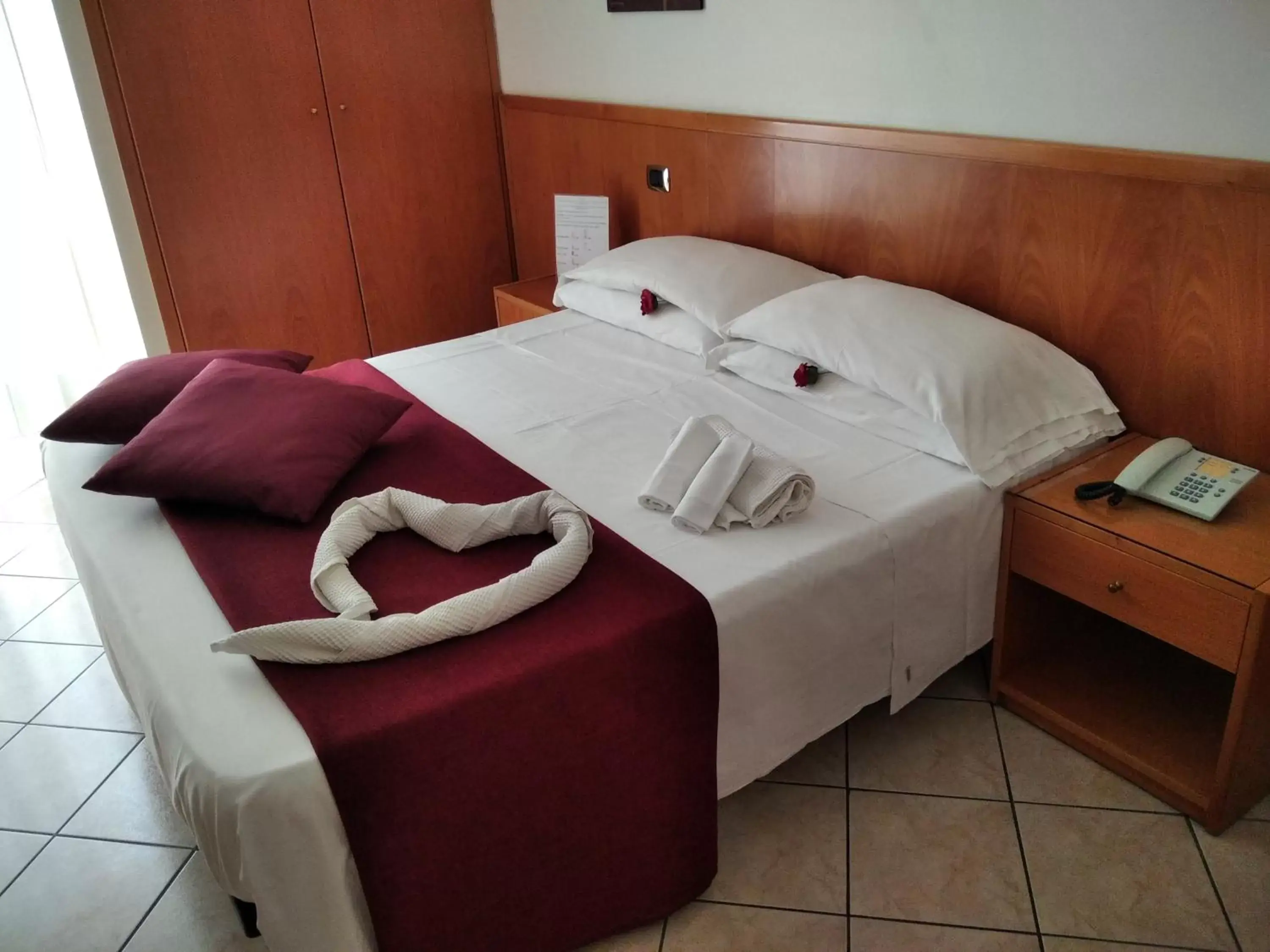 Bed in Hotel Zara Napoli