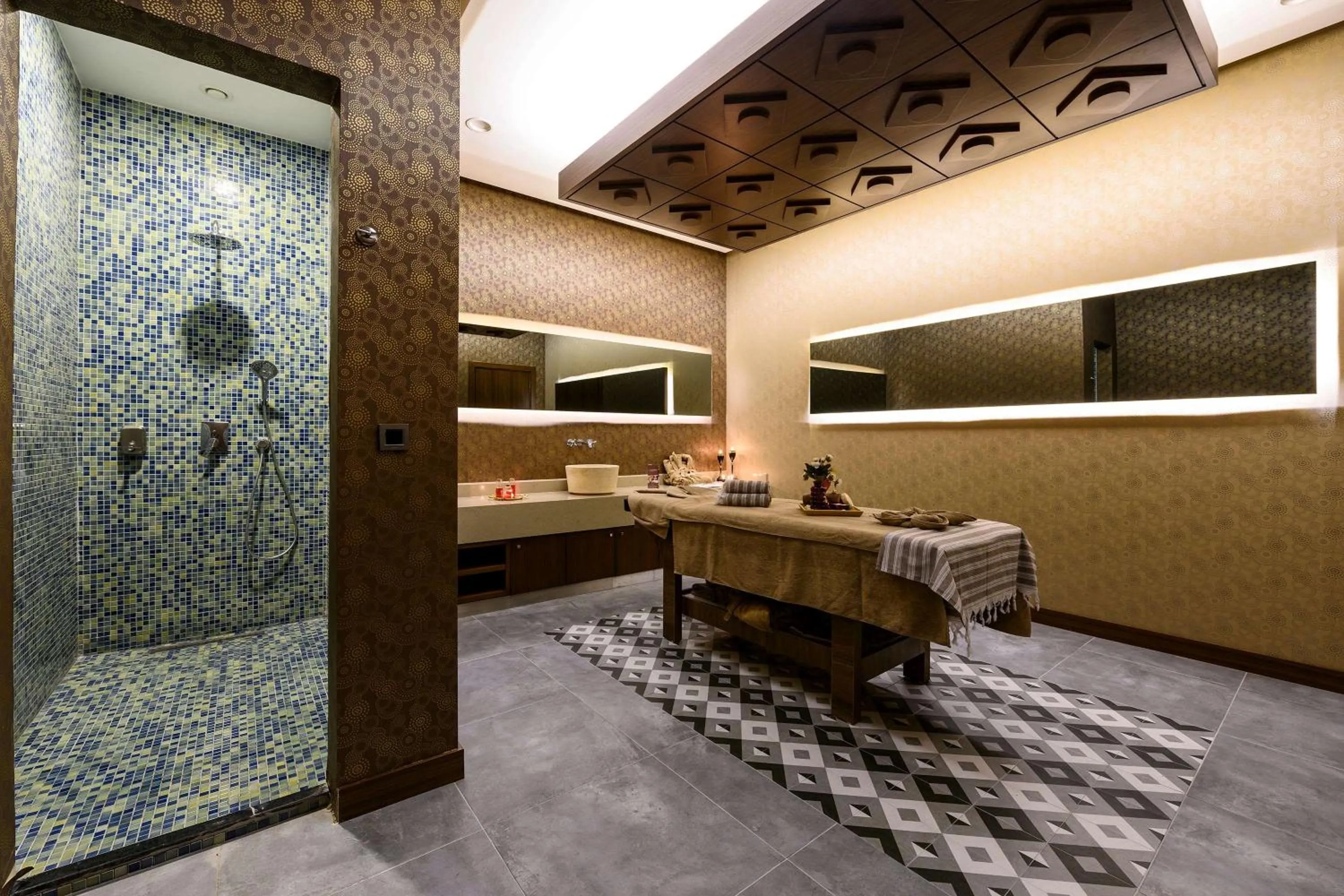 Massage in La Quinta by Wyndham Istanbul Gunesli