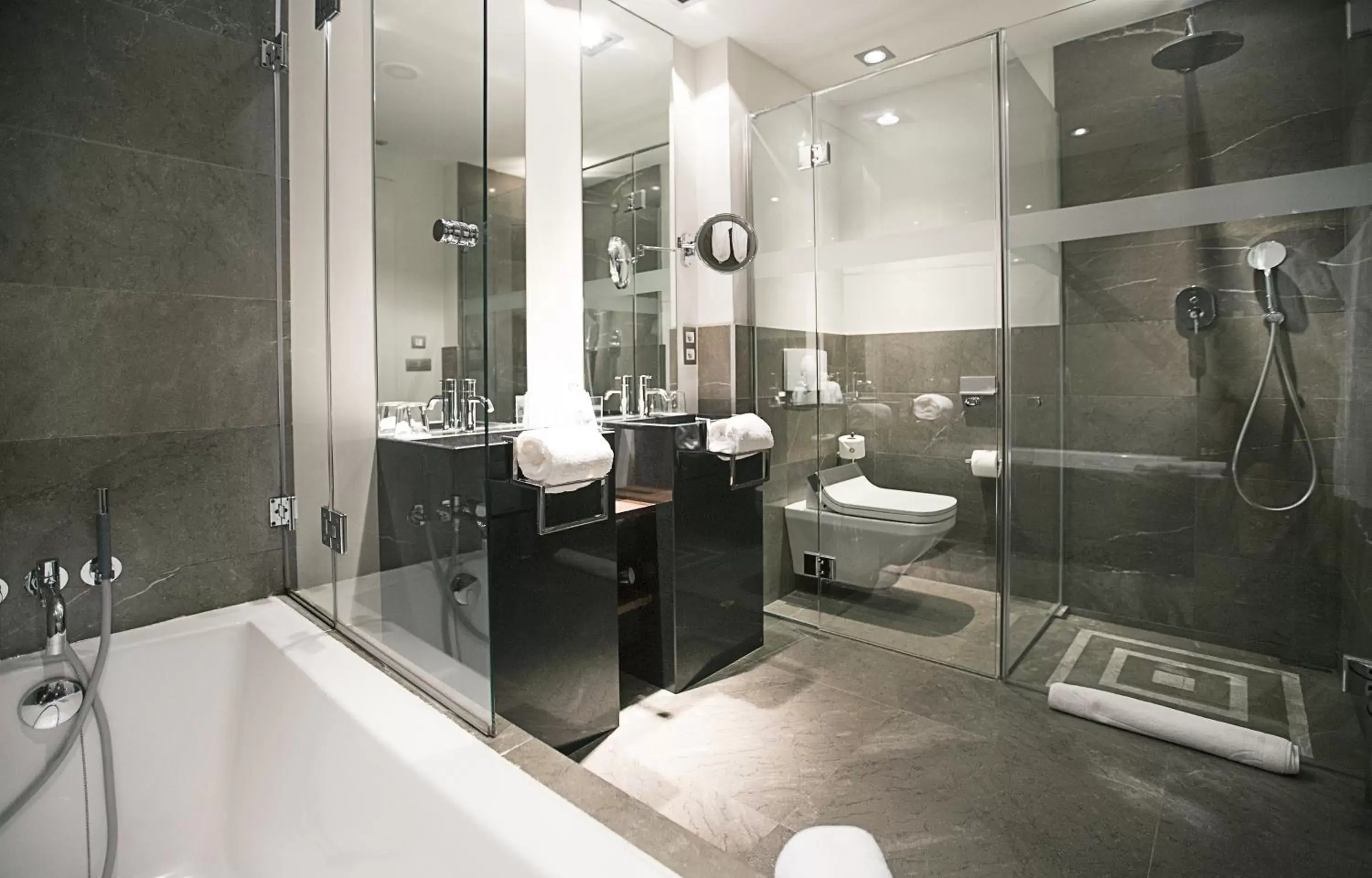 Shower, Bathroom in Hospes Palacio del Bailio