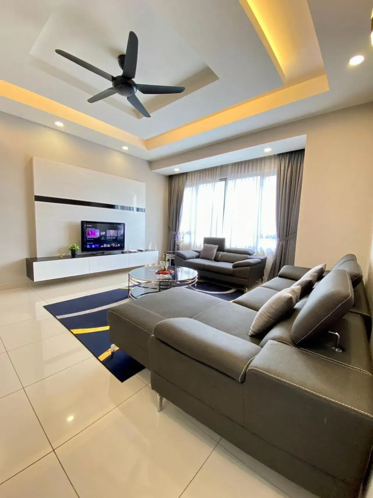 Seating Area in Da Men By ODY Suites