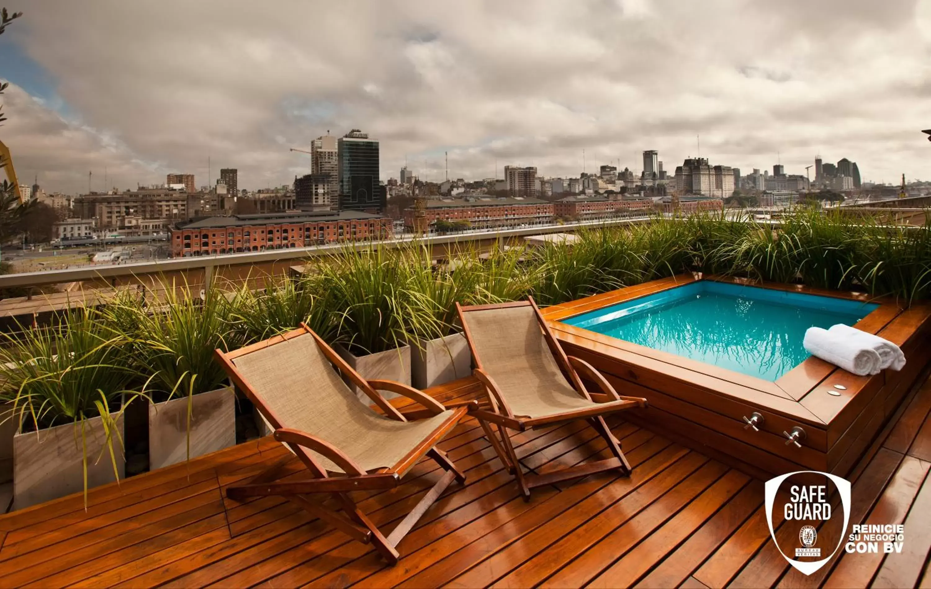 Swimming Pool in Hotel Madero Buenos Aires