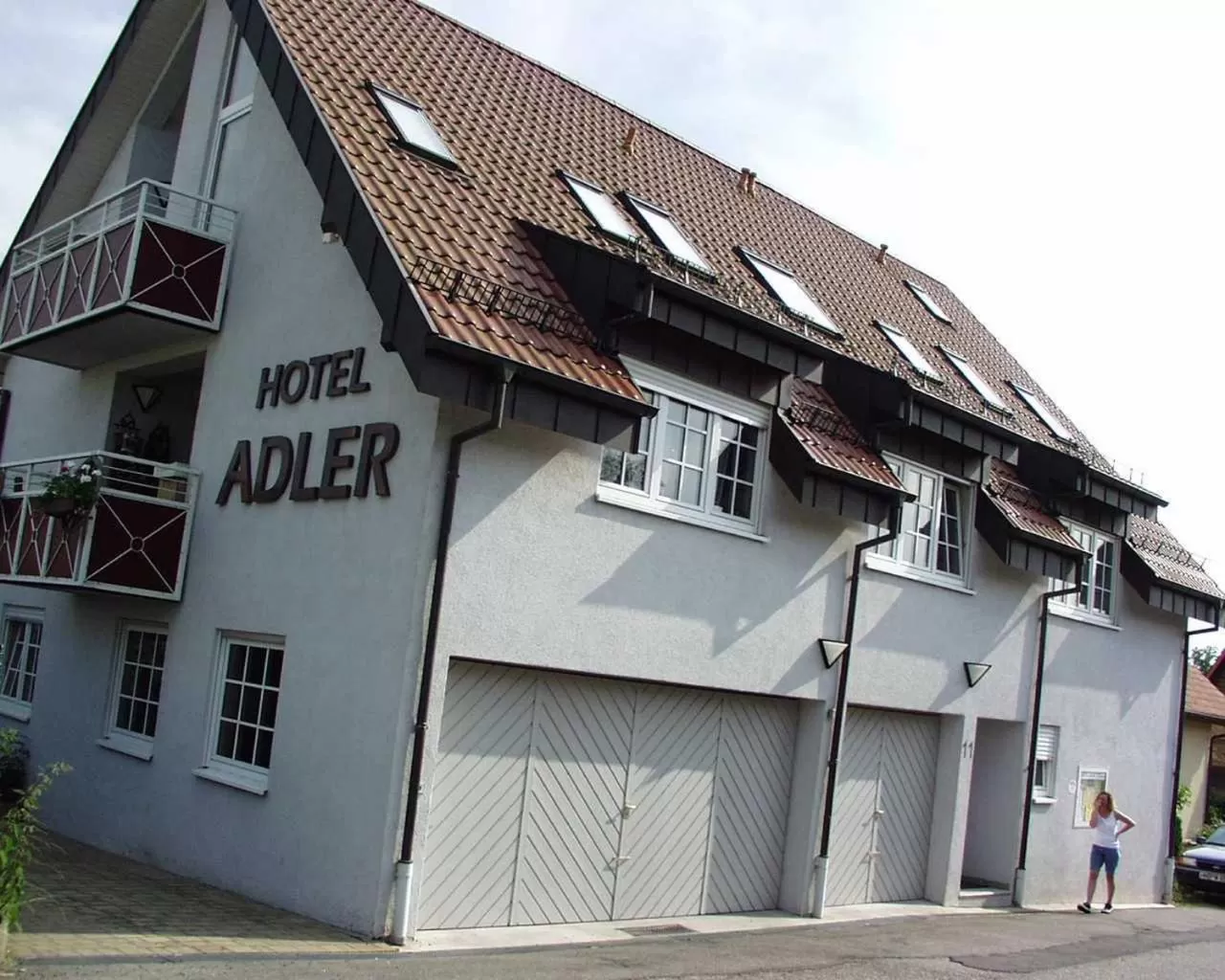 Property building in Adler Gaststube Hotel Biergarten