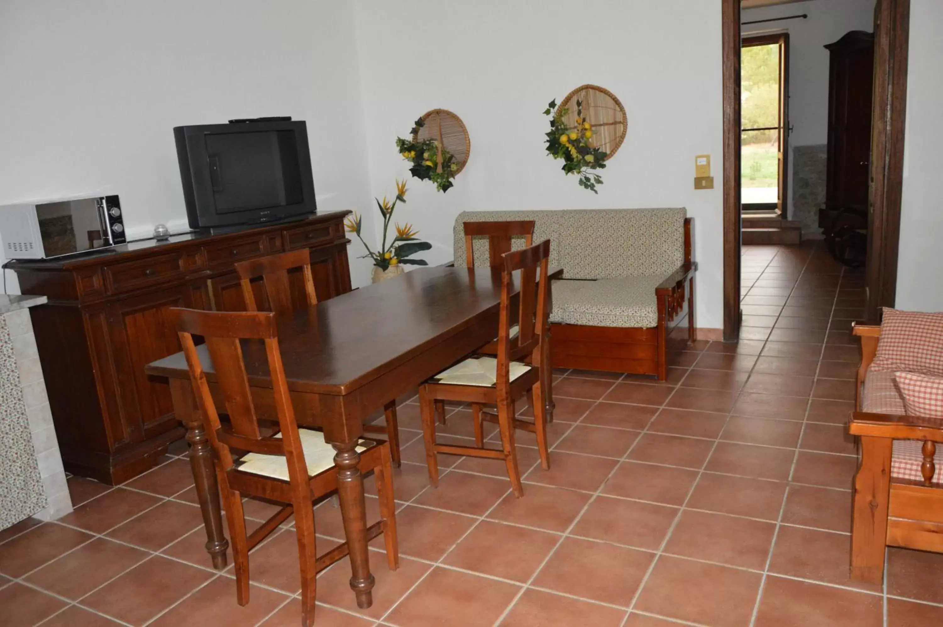 Living room, Dining Area in Residence Verde Blu