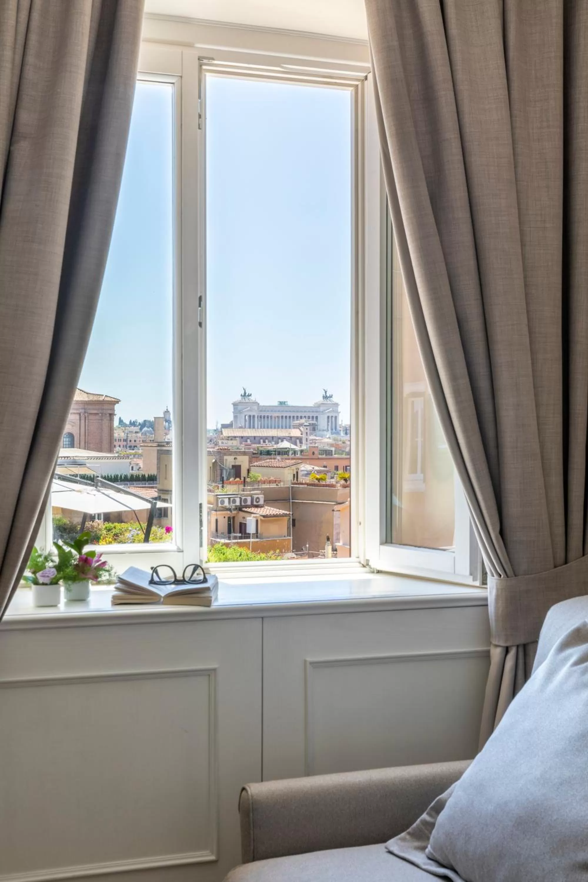 Photo of the whole room in Hotel Scalinata Di Spagna