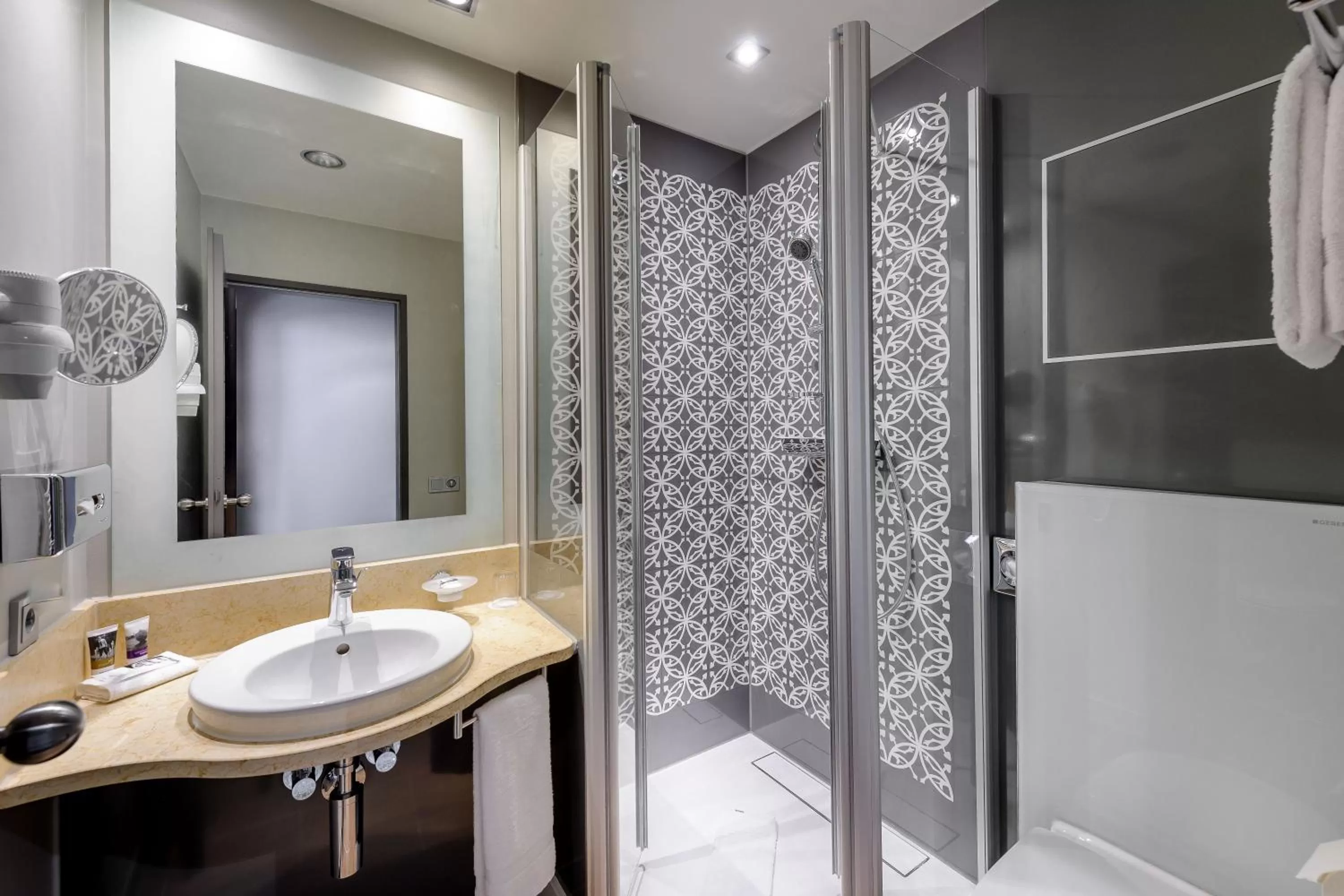 Toilet in Mercure München City Center