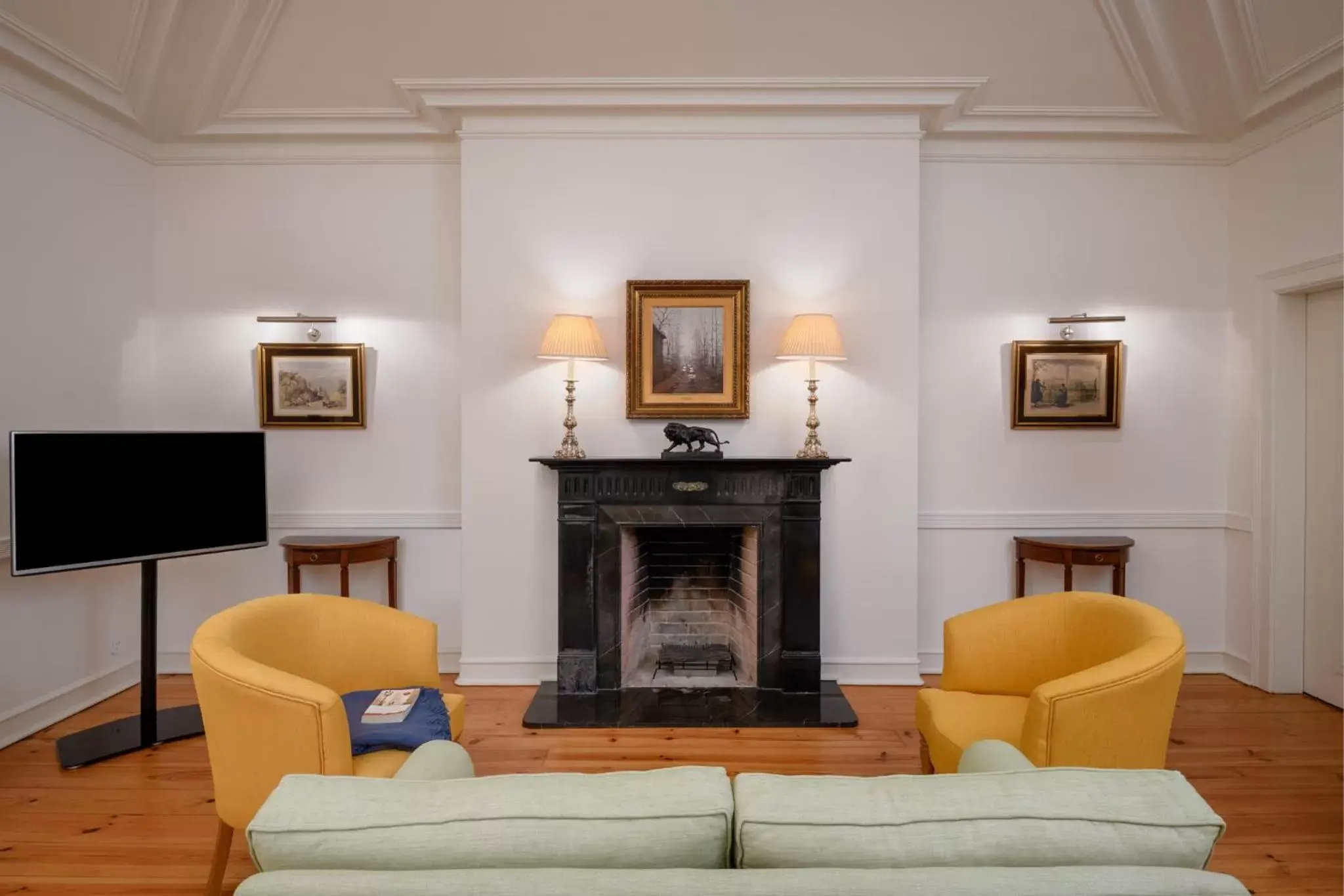 Seating Area in Hotel Casa Palmela - Small Luxury Hotels of The World, Hotel & Villas