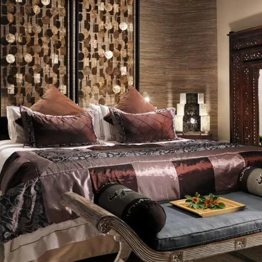 Bedroom, Bed in Royal Garden Villas, Luxury Hotel