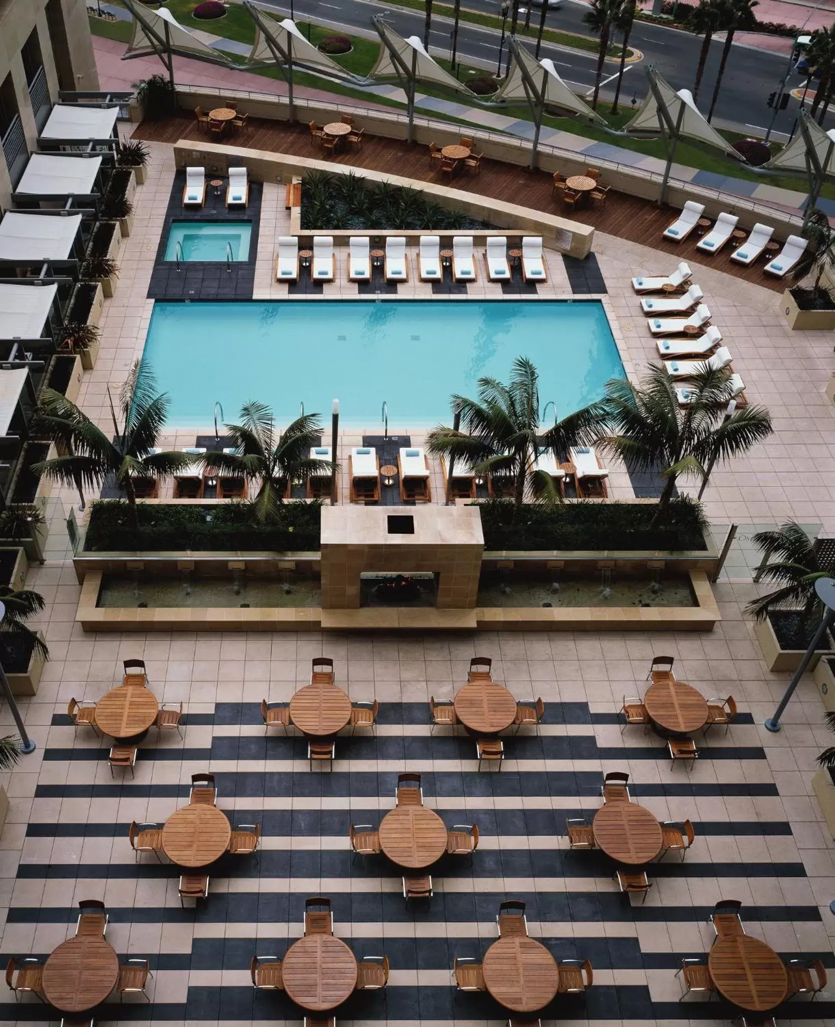 Swimming pool, Pool View in Omni San Diego Hotel