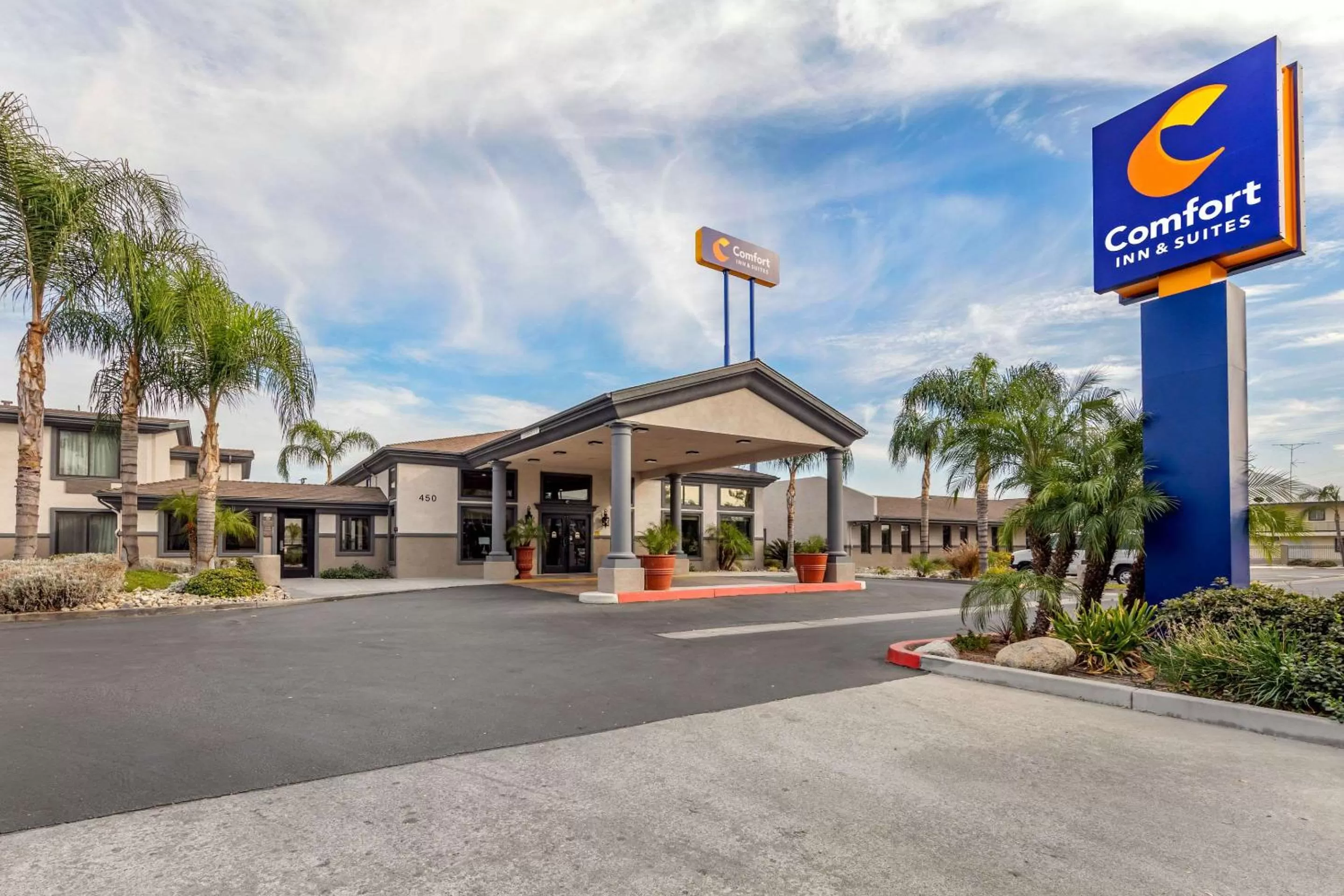 Comfort Inn & Suites Colton
