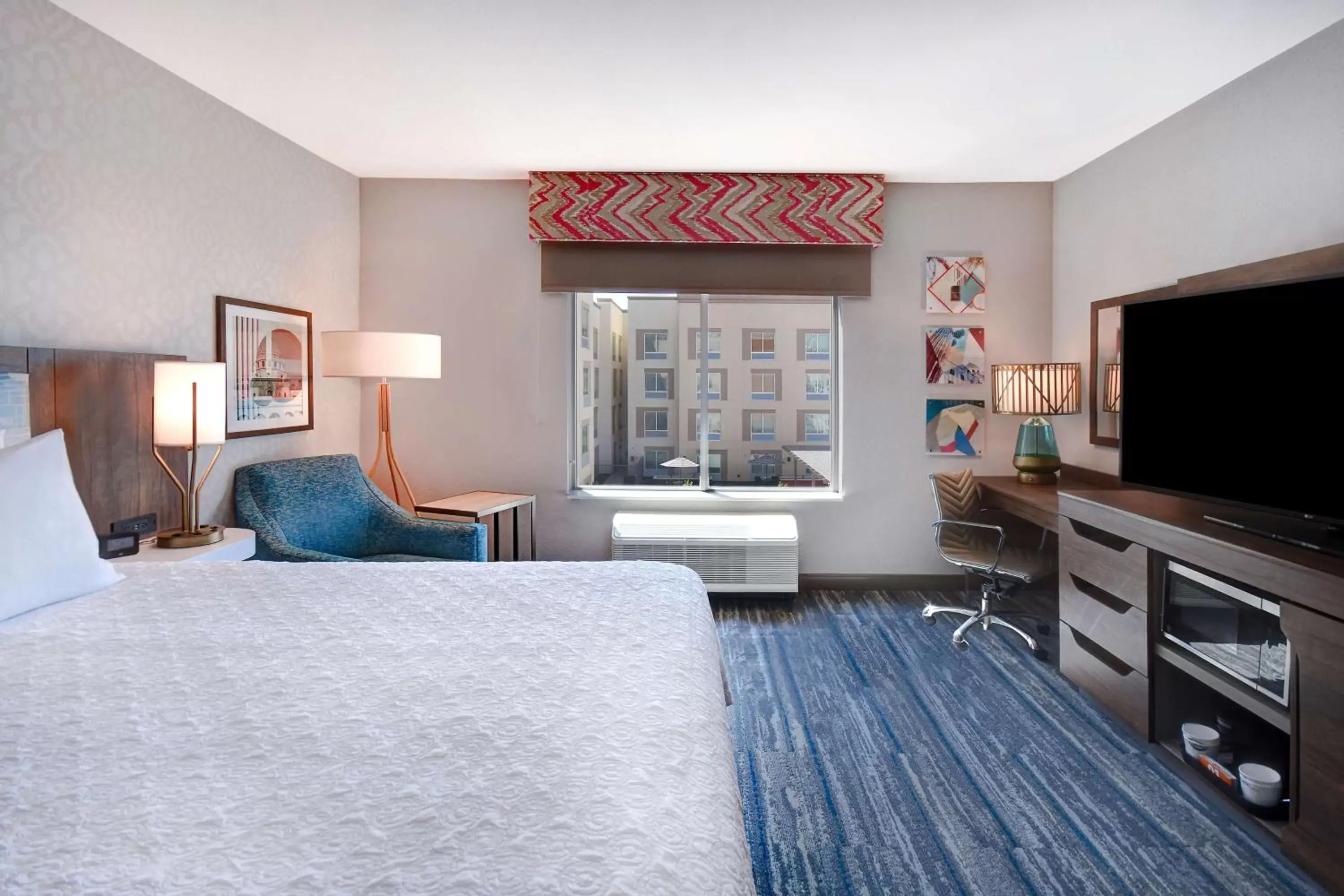 King Room with Courtyard View in Hampton Inn Tucson Downtown, Az King Room with Courtyard View in Hampton Inn Tucson Downtown, Az